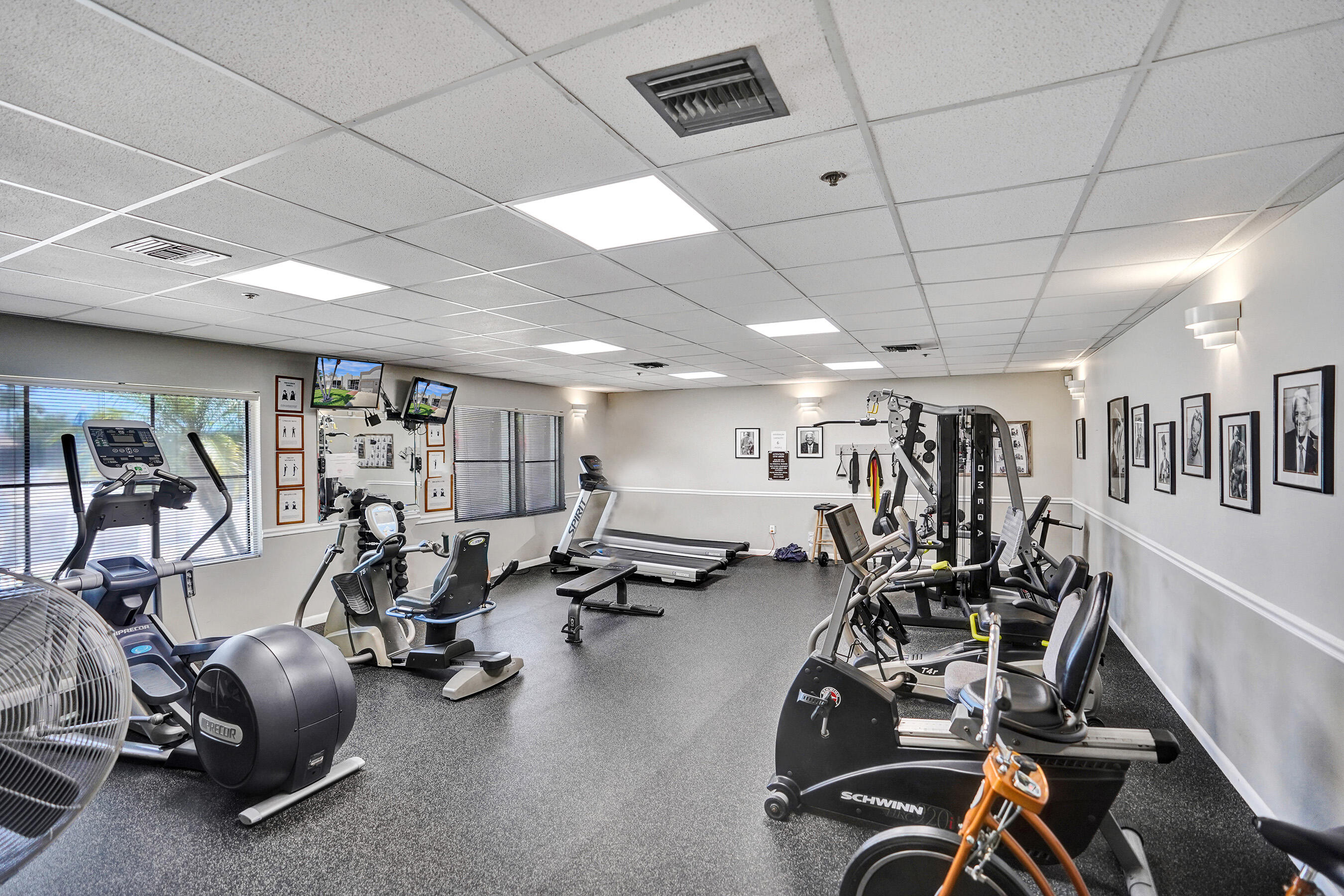 TOWN VILLAS - Residential