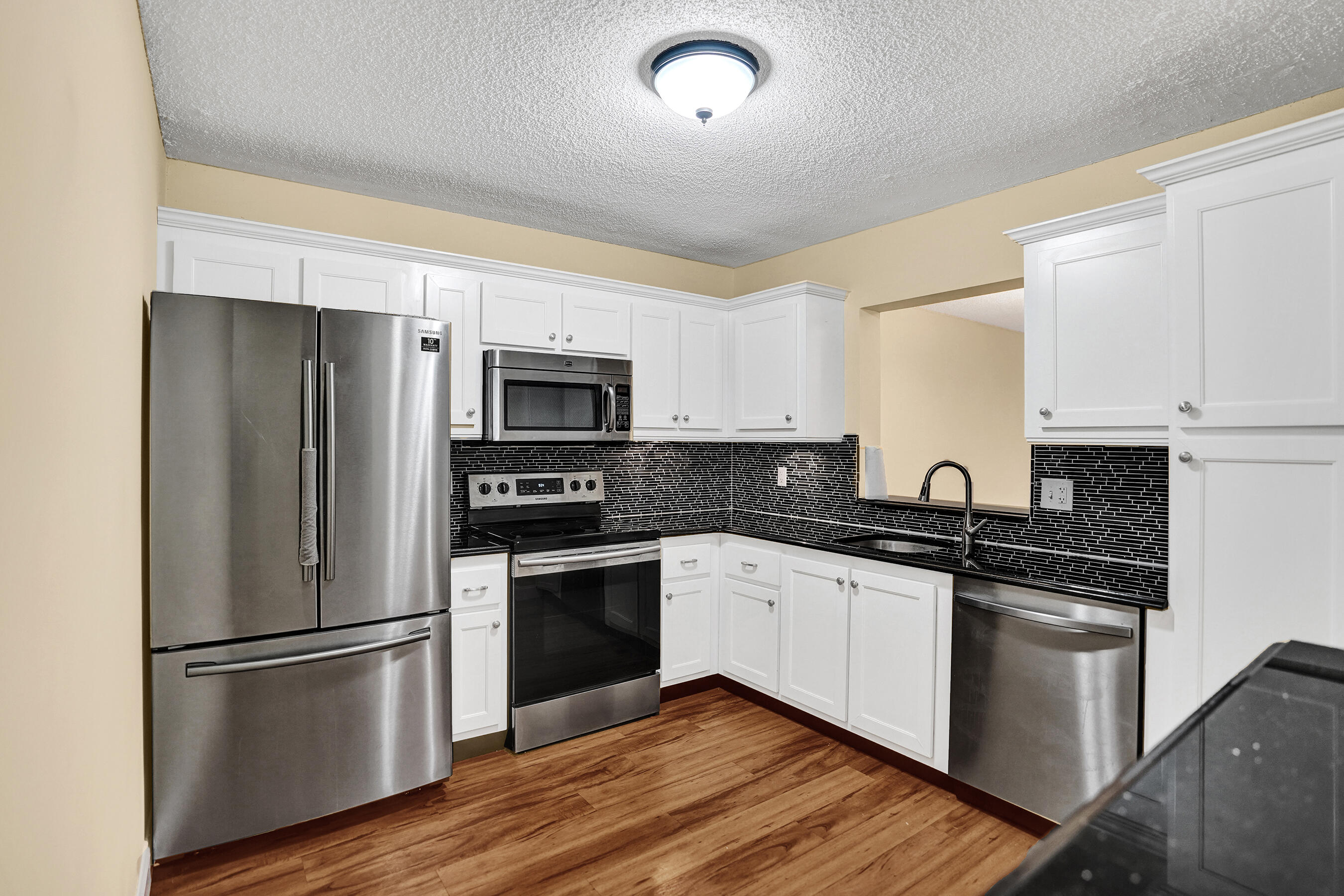 TOWN VILLAS - Residential