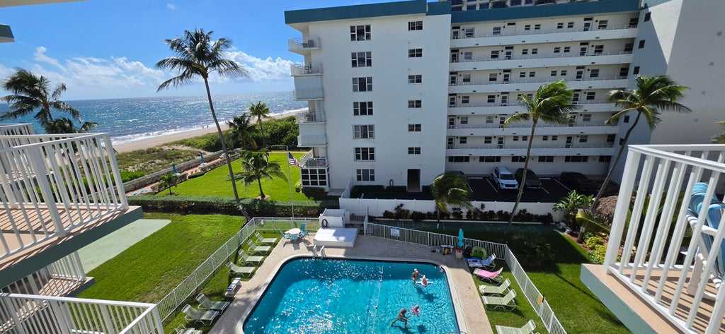Photo of 1750 S OCEAN BLVD #507E, Lauderdale By The Sea, FL 33062 (MLS # B26091077)