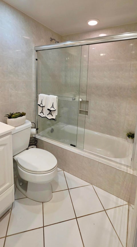 Tiny photo for 1750 S OCEAN BLVD #507E, Lauderdale By The Sea, FL 33062 (MLS # B26091077)