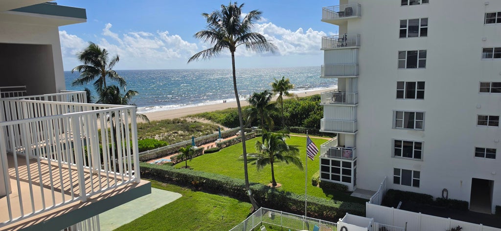 Photo of 1750 S OCEAN BLVD #507E, Lauderdale By The Sea, FL 33062 (MLS # B26091077)