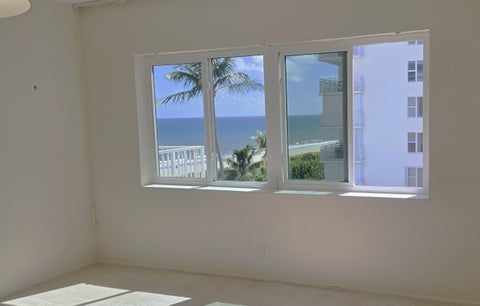 Tiny photo for 1750 S OCEAN BLVD #507E, Lauderdale By The Sea, FL 33062 (MLS # B26091077)