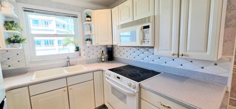 Tiny photo for 1750 S OCEAN BLVD #507E, Lauderdale By The Sea, FL 33062 (MLS # B26091077)