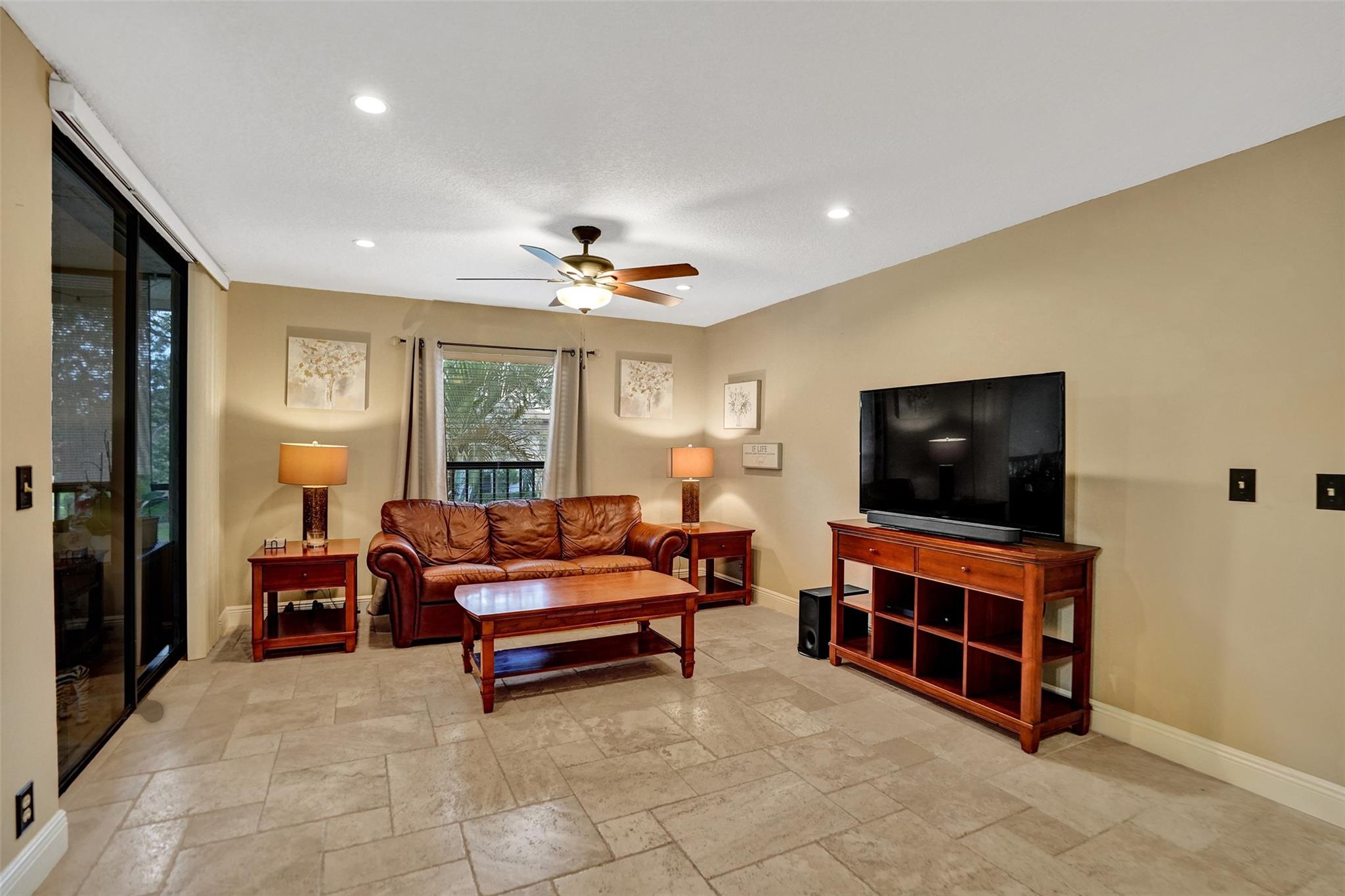 Baywood Village 1 - Residential