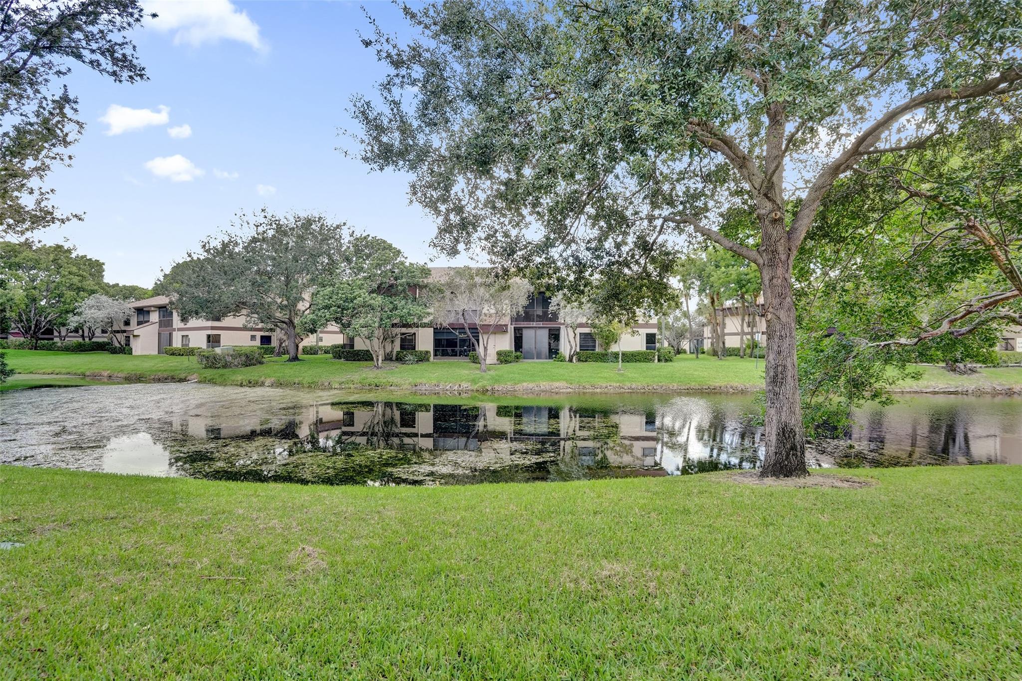 Baywood Village 1 - Residential