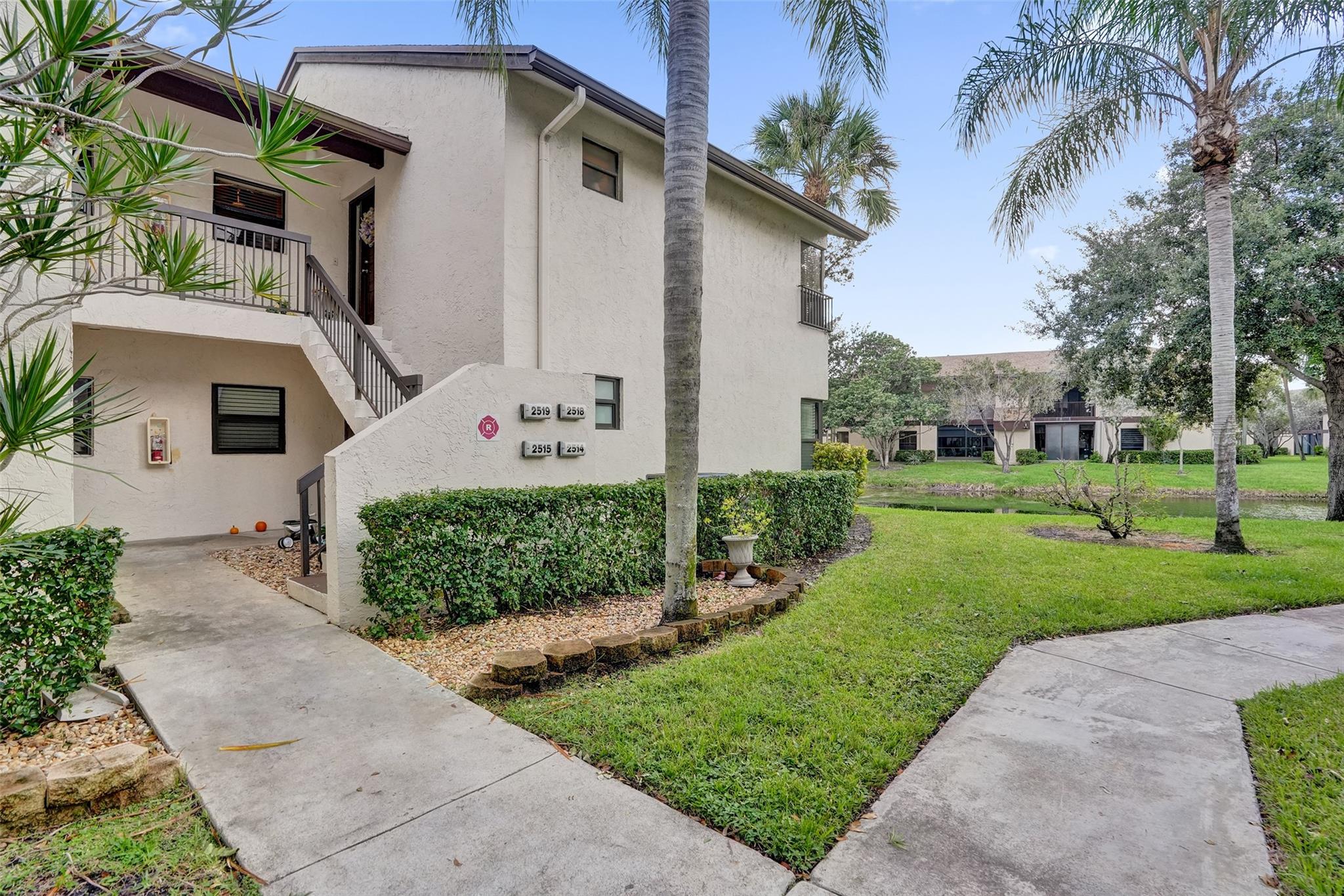 Baywood Village 1 - Residential