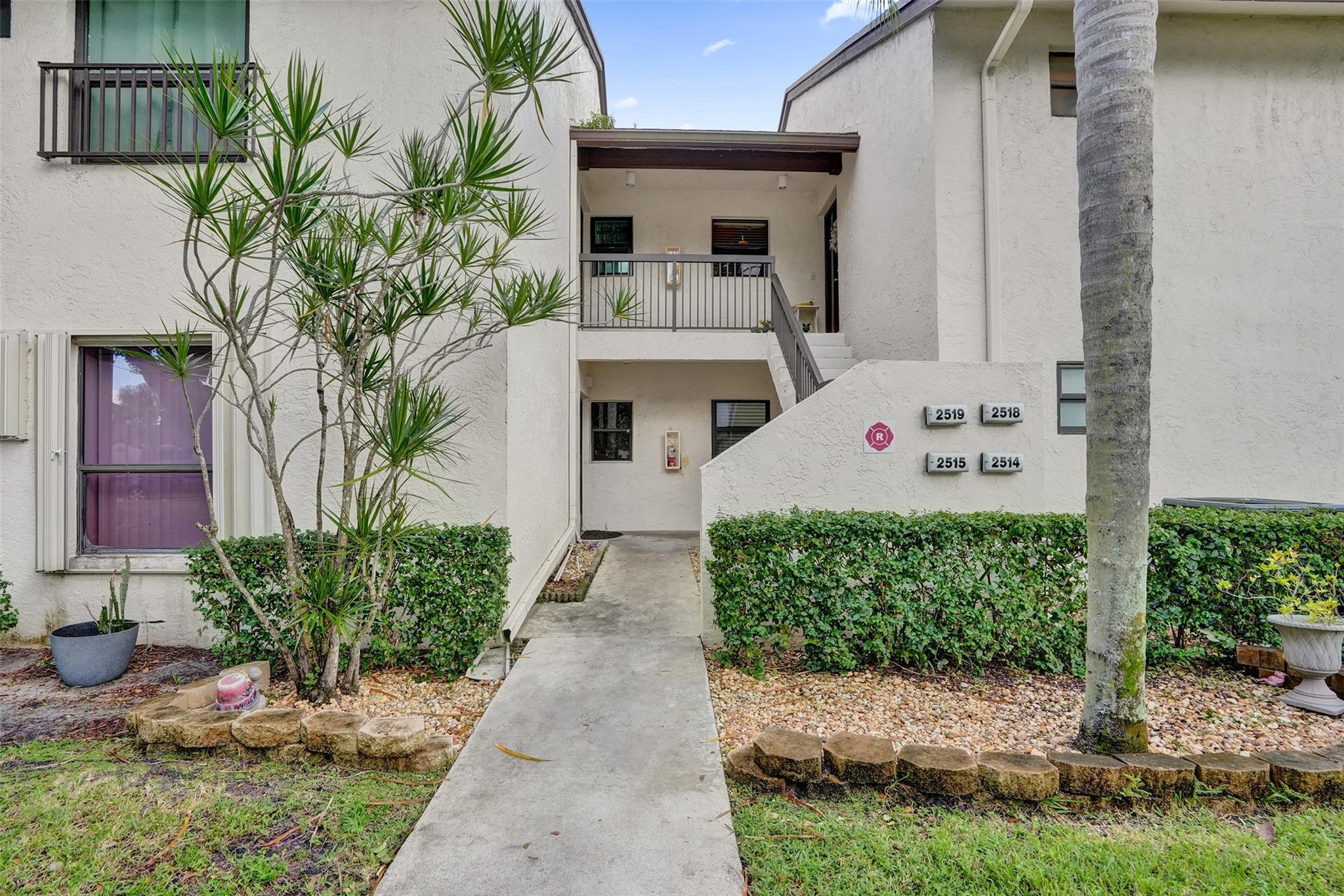 Baywood Village 1 - Residential