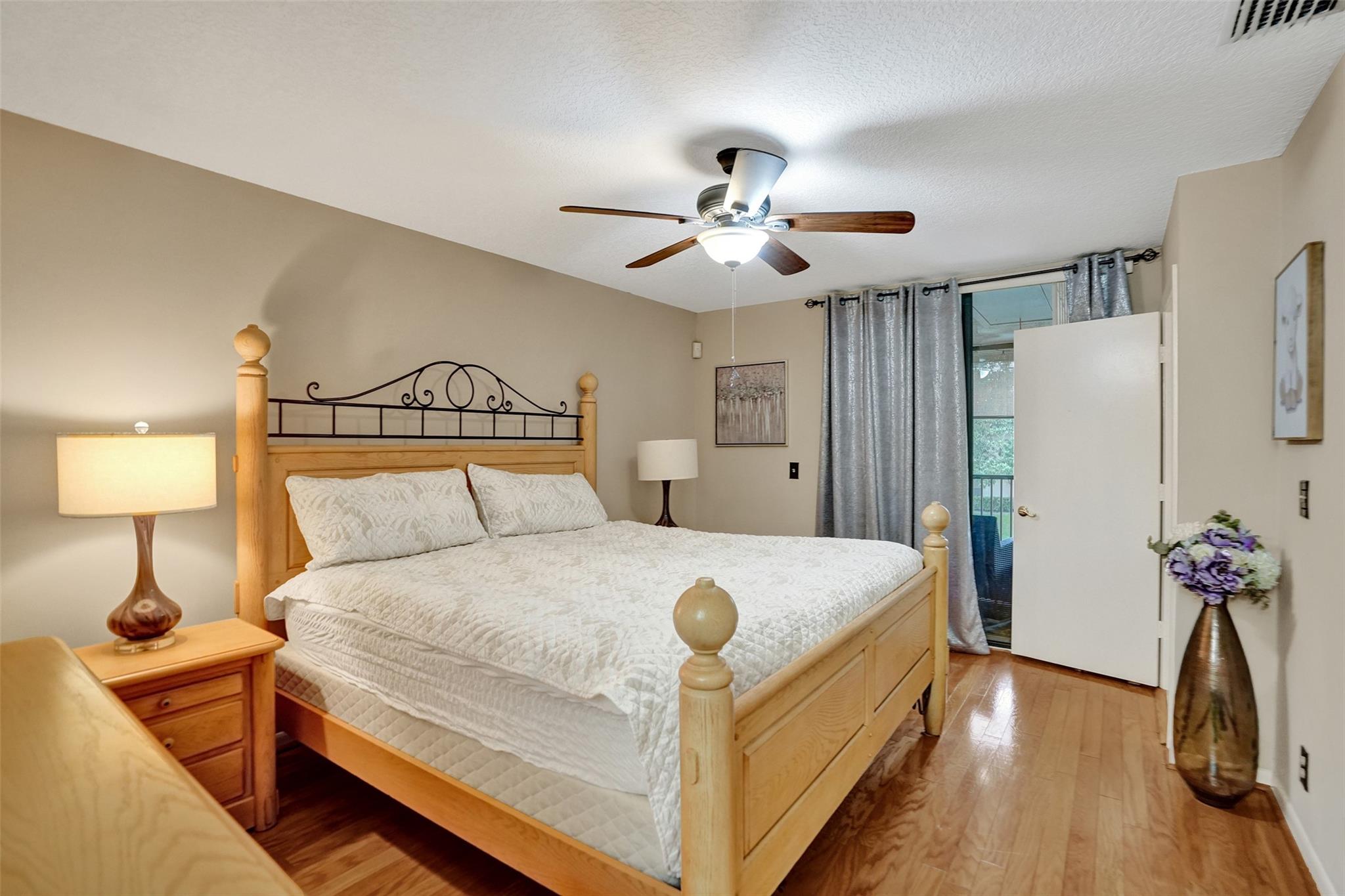 Baywood Village 1 - Residential