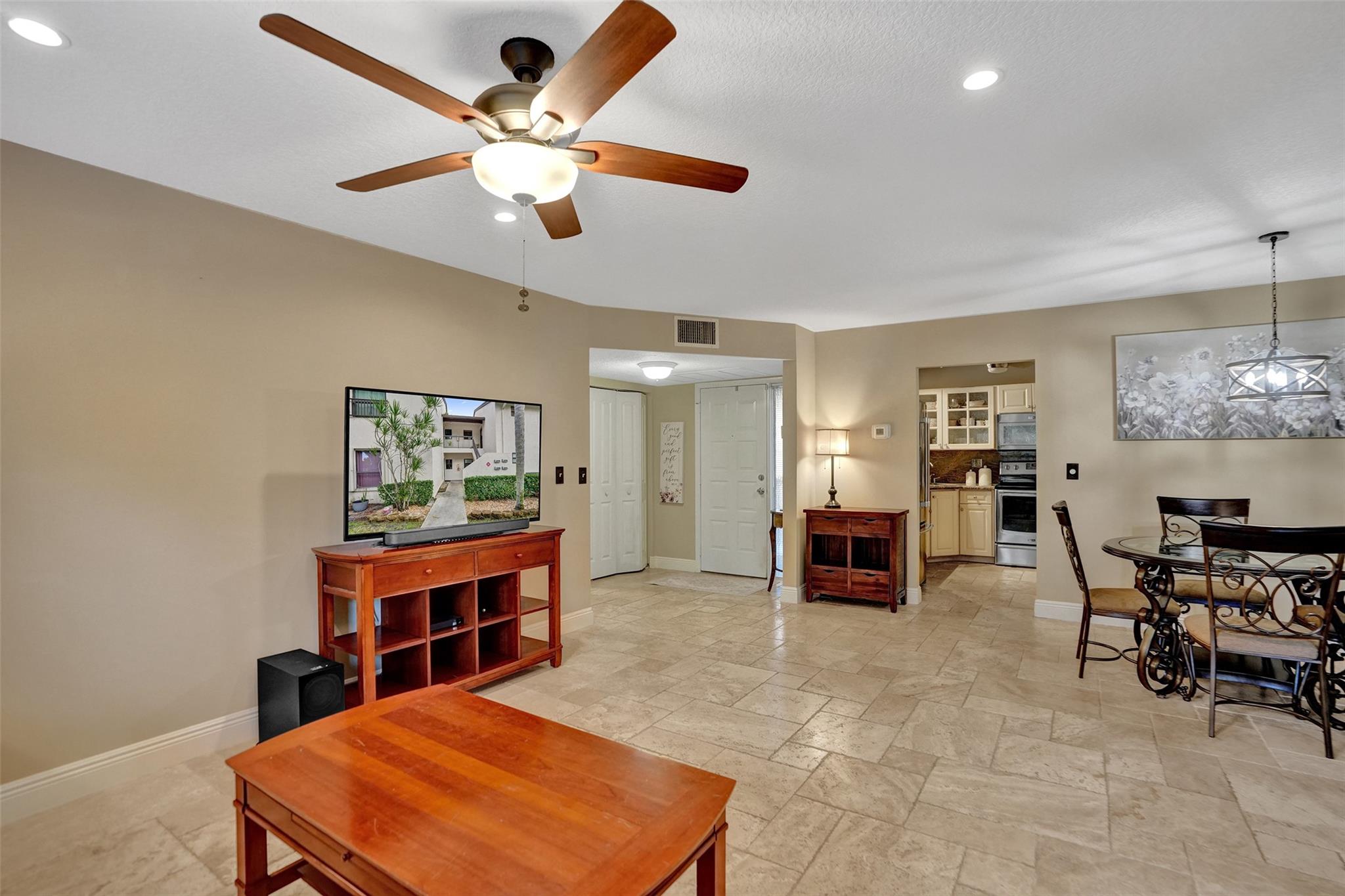 Baywood Village 1 - Residential