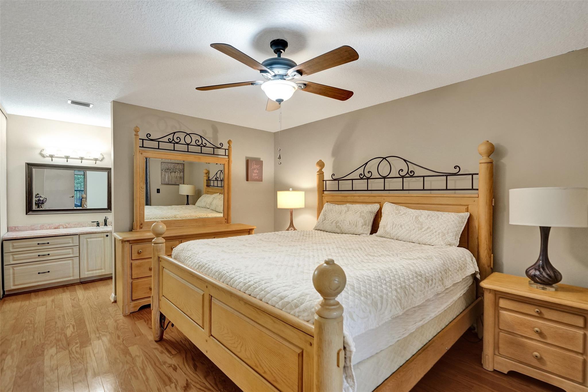 Baywood Village 1 - Residential