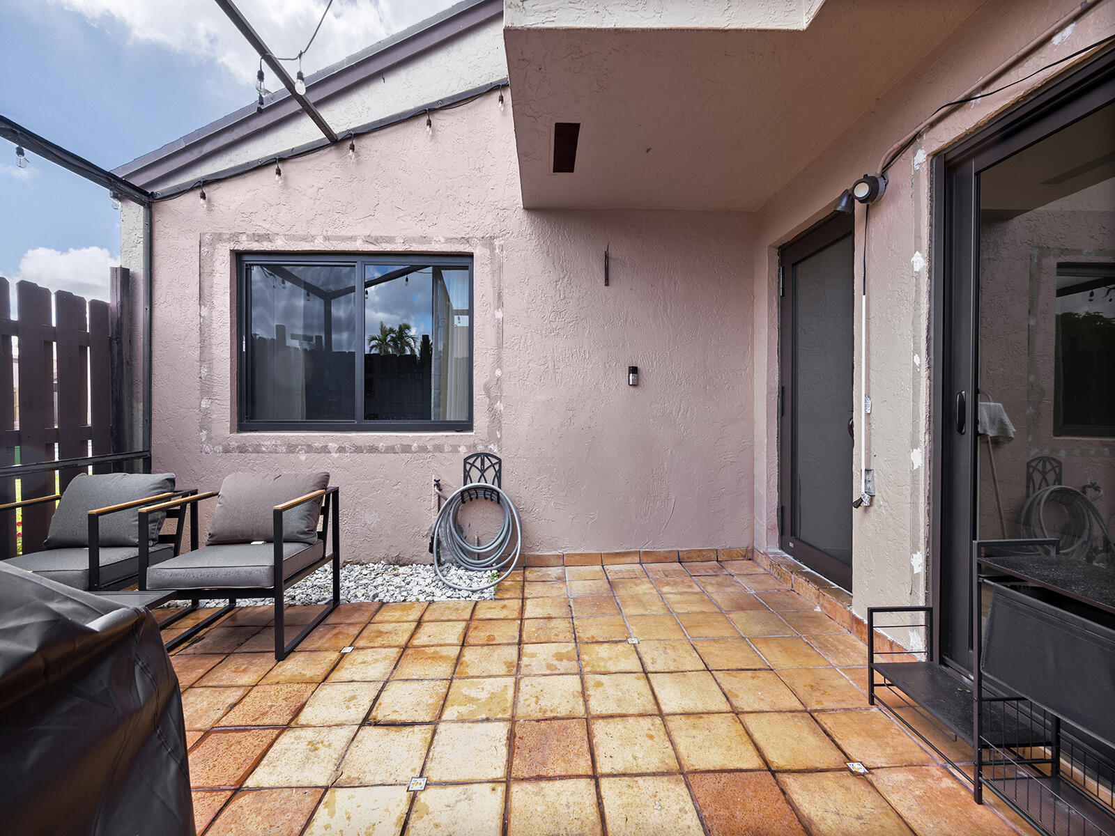 PEMBROKE LAKES SECTION SEVEN - Residential