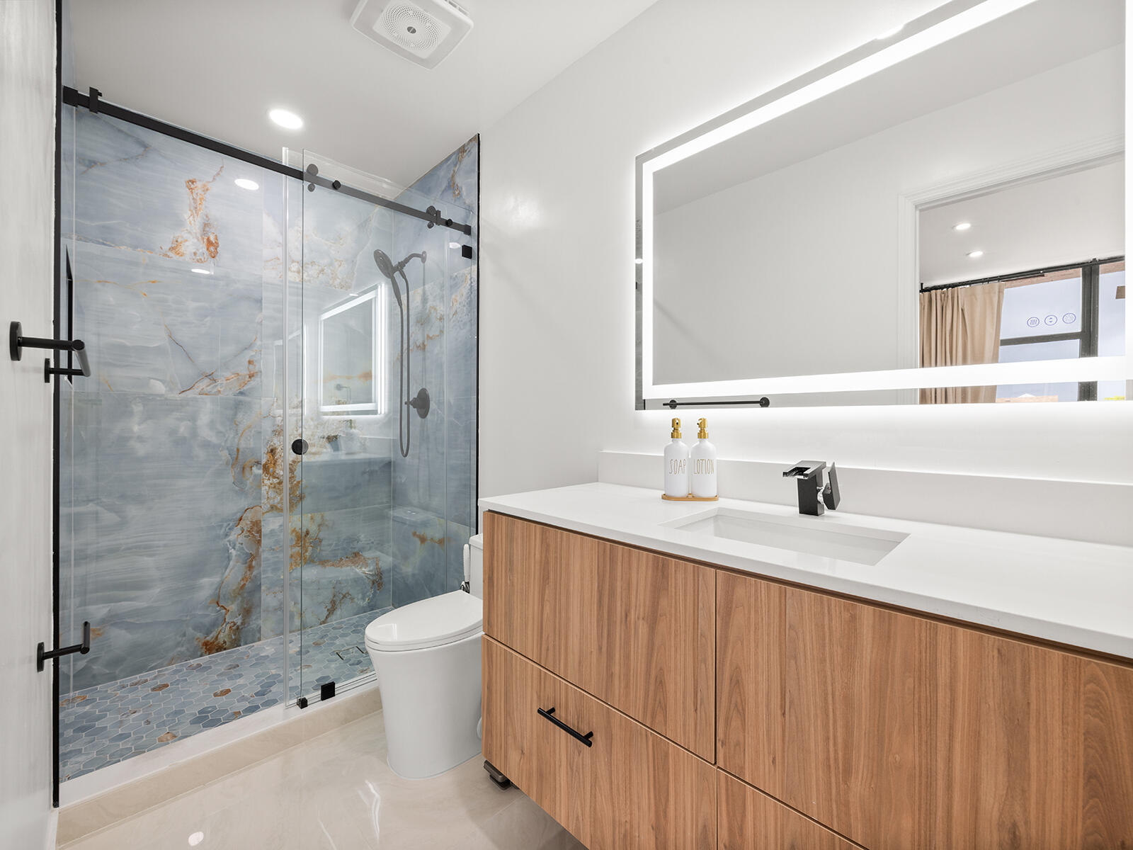 PEMBROKE LAKES SECTION SEVEN - Residential