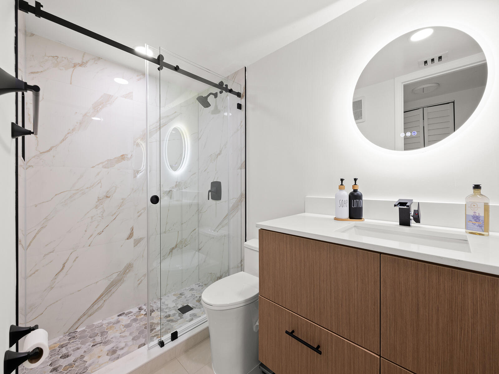 PEMBROKE LAKES SECTION SEVEN - Residential