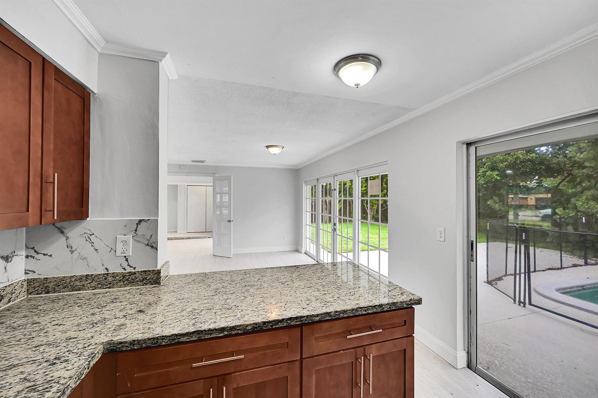 ISLAND ESTATES - Residential