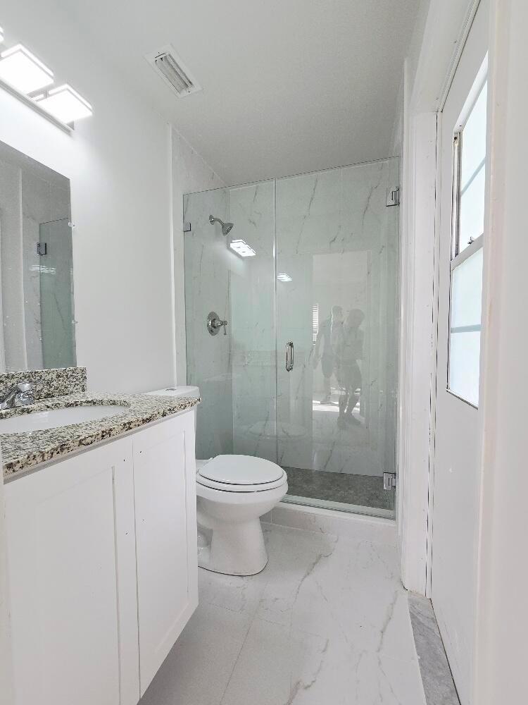 ISLAND ESTATES - Residential