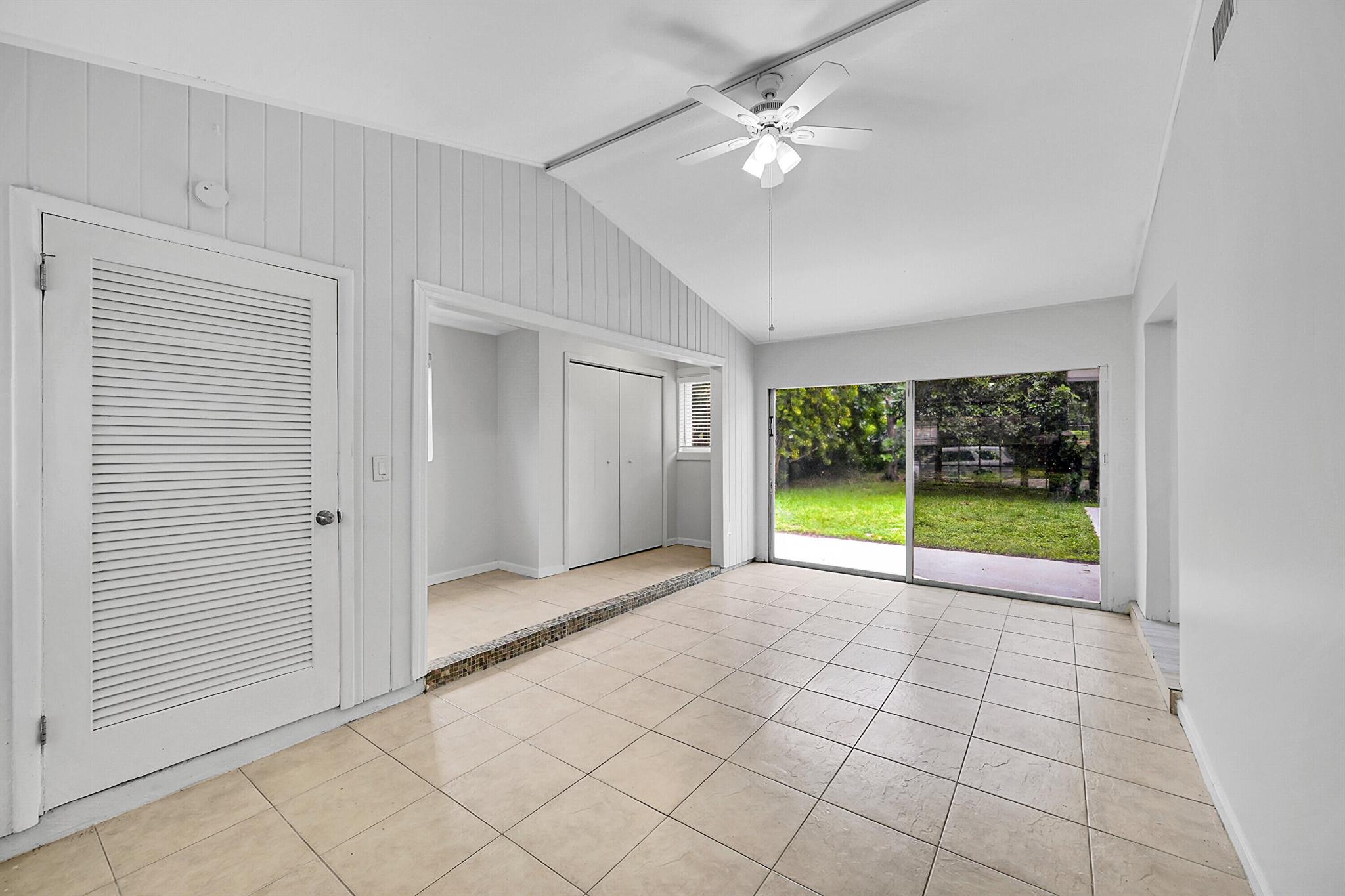 ISLAND ESTATES - Residential