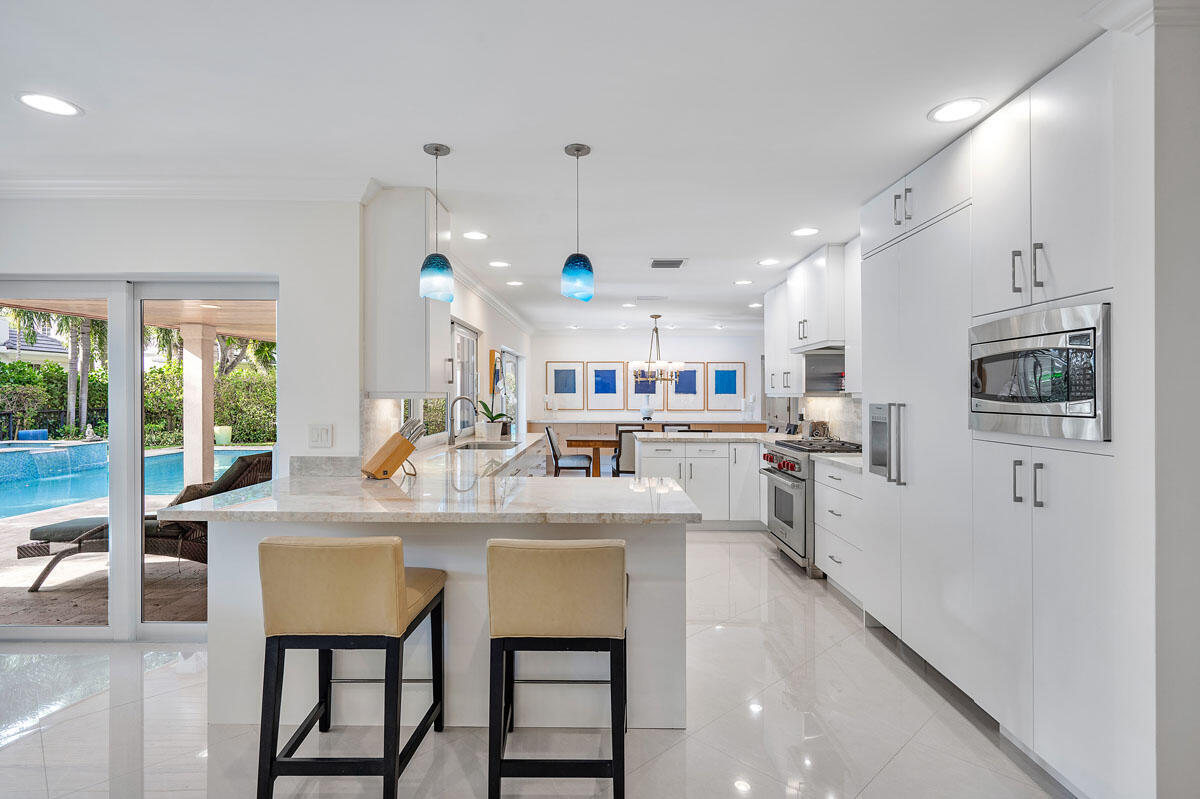 ROYAL PALM YACHT & COUNTRY CLUB - Residential