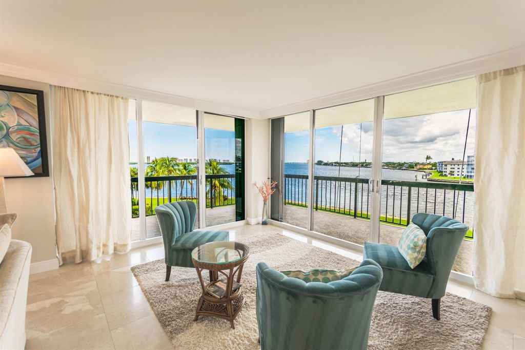 Photo of 115 Lakeshore Drive #447, North Palm Beach, FL 33408 (MLS # R10914389)