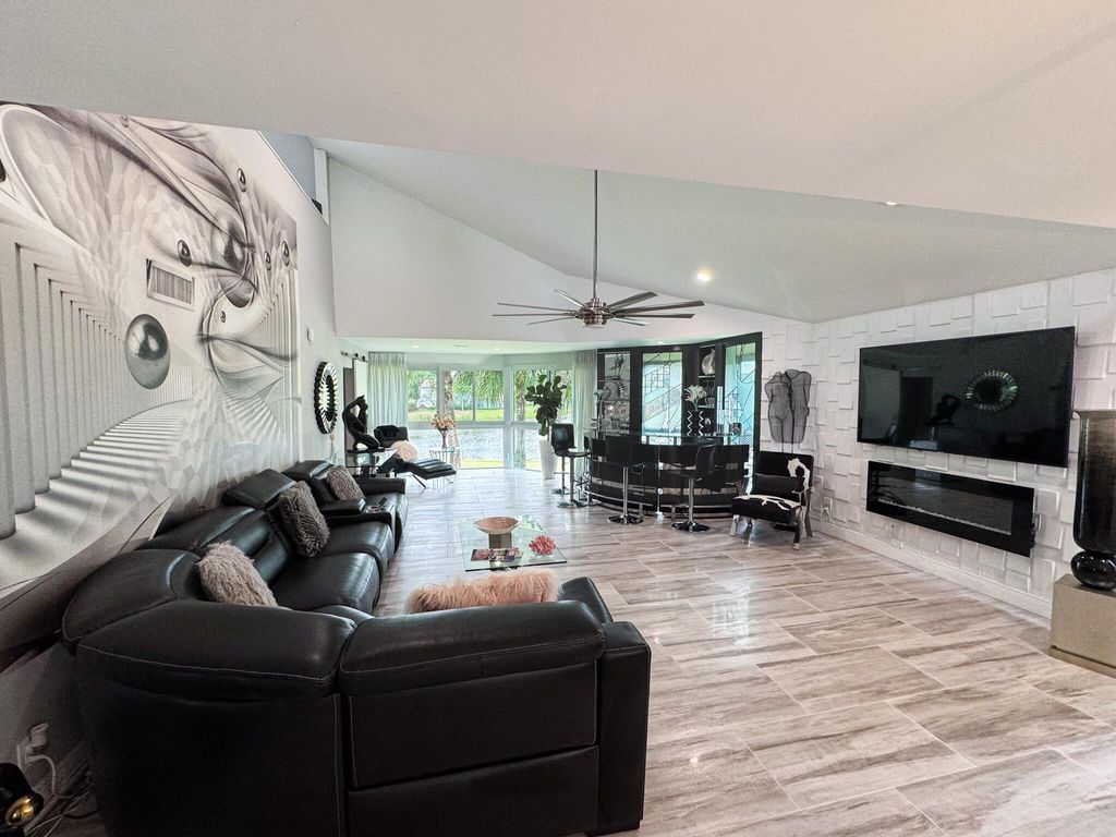 Photo of 7326 Clunie Place #13806, Delray Beach, FL 33446 (MLS # R11014122)