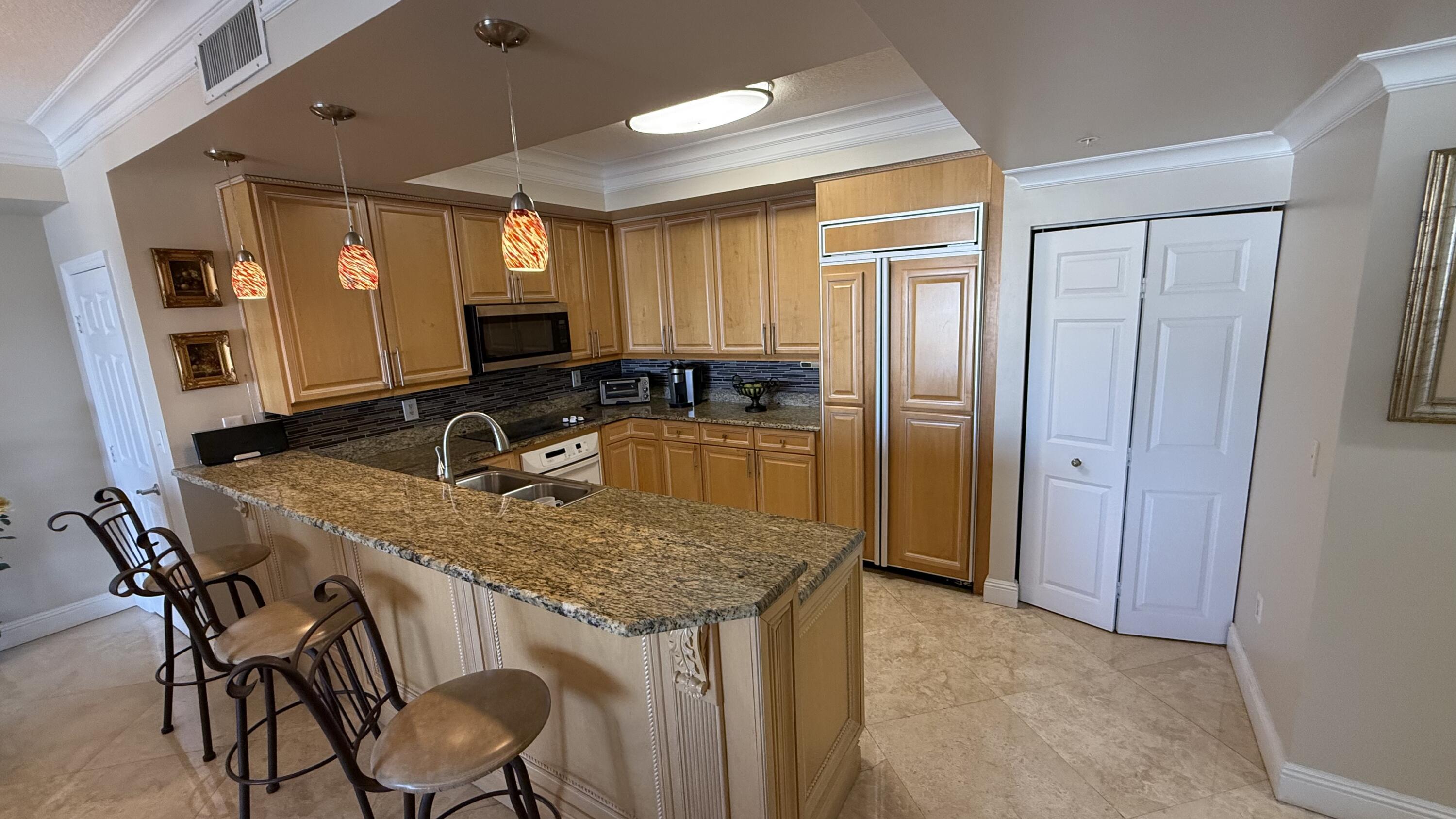 JACKSON TOWER LAS OLAS CONDO - Residential