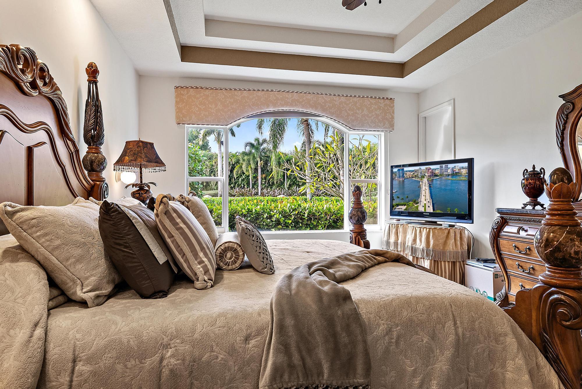 IBIS GOLF AND COUNTRY CLU - Residential