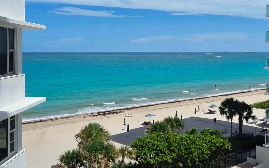 Photo of 3600 Galt Ocean Drive #5d, Fort Lauderdale, FL 33308 (MLS # B26061382)