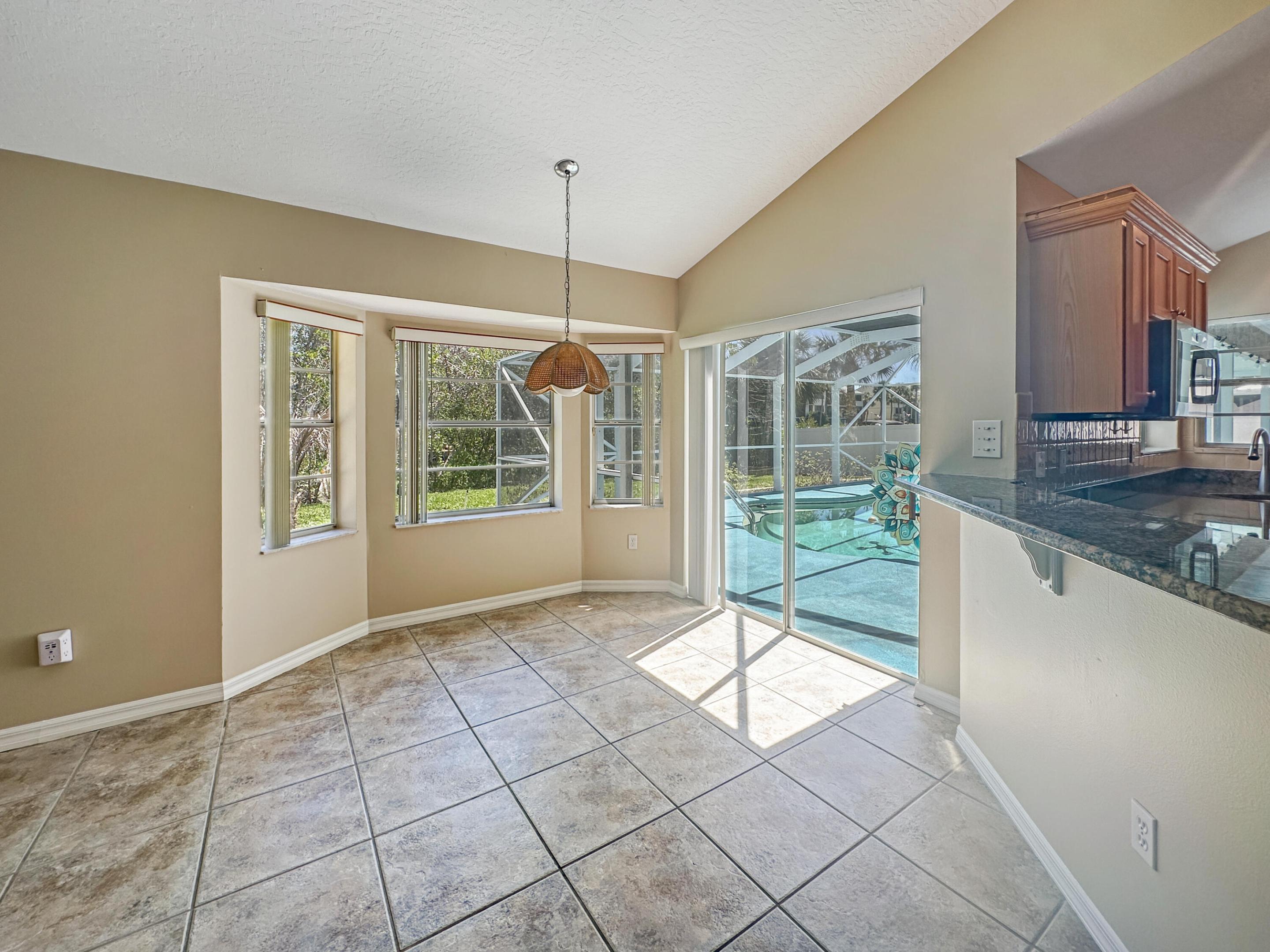 TARPON ISLAND CLUB III - Residential Lease