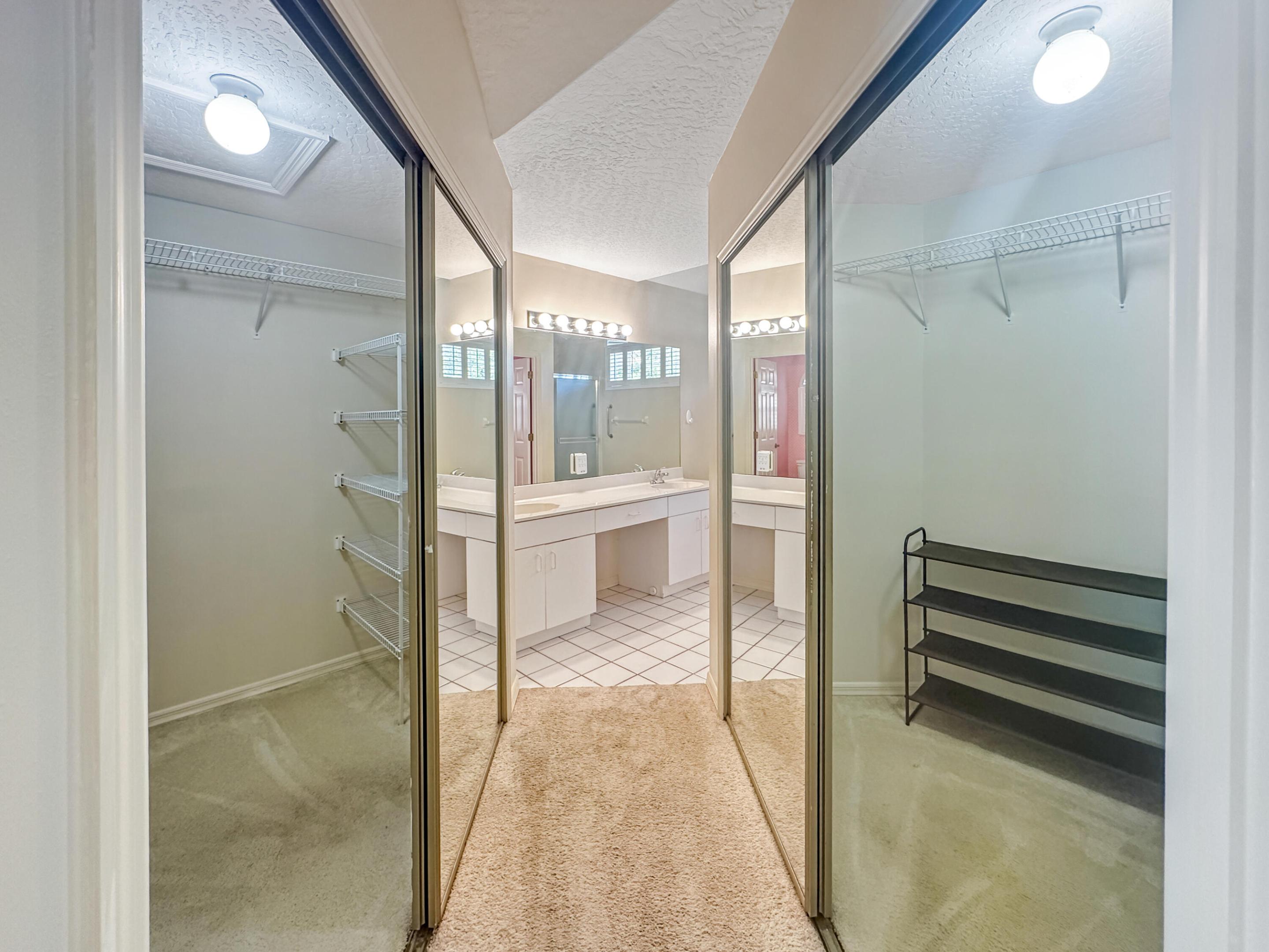 TARPON ISLAND CLUB III - Residential Lease