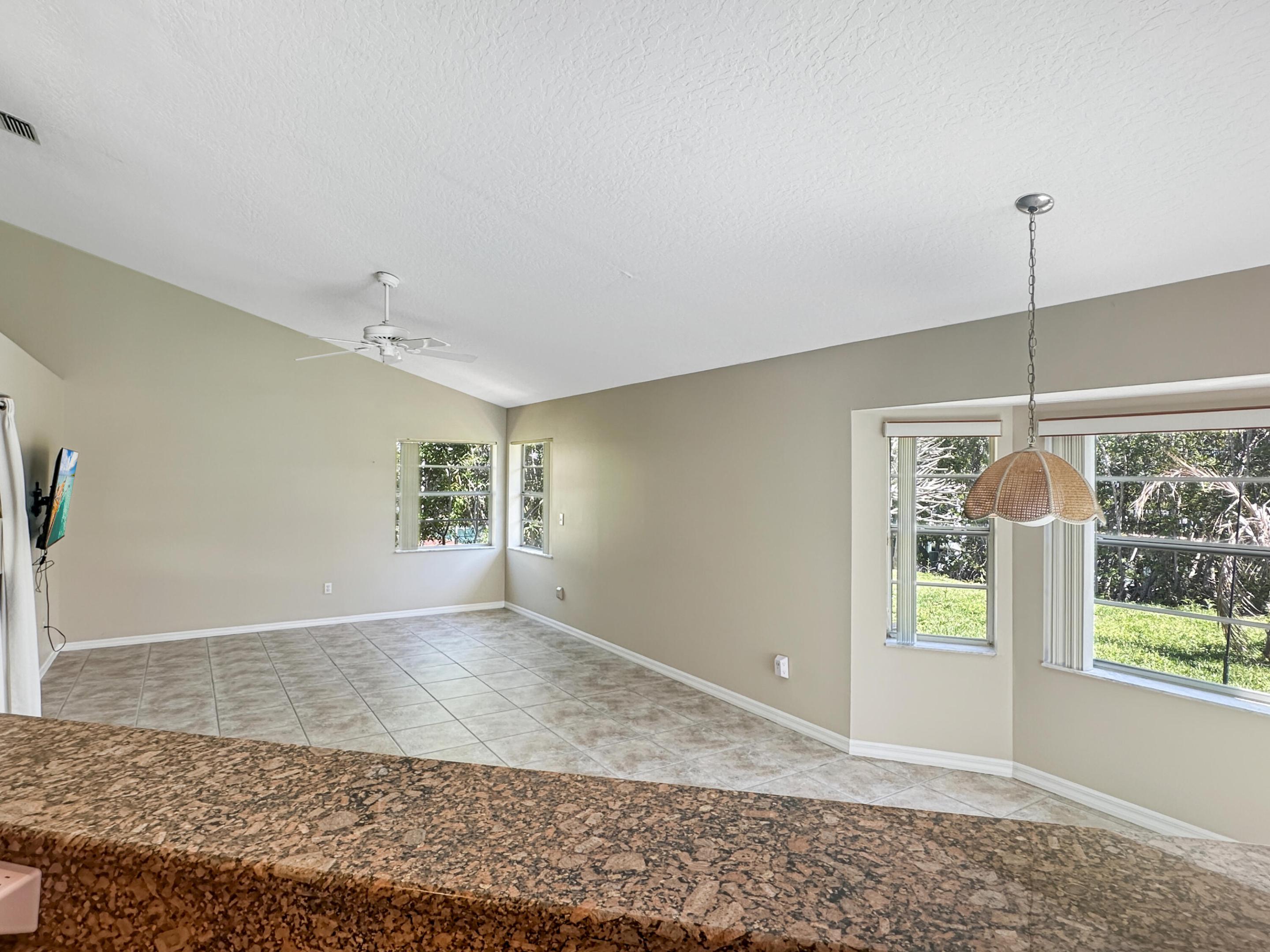 TARPON ISLAND CLUB III - Residential Lease