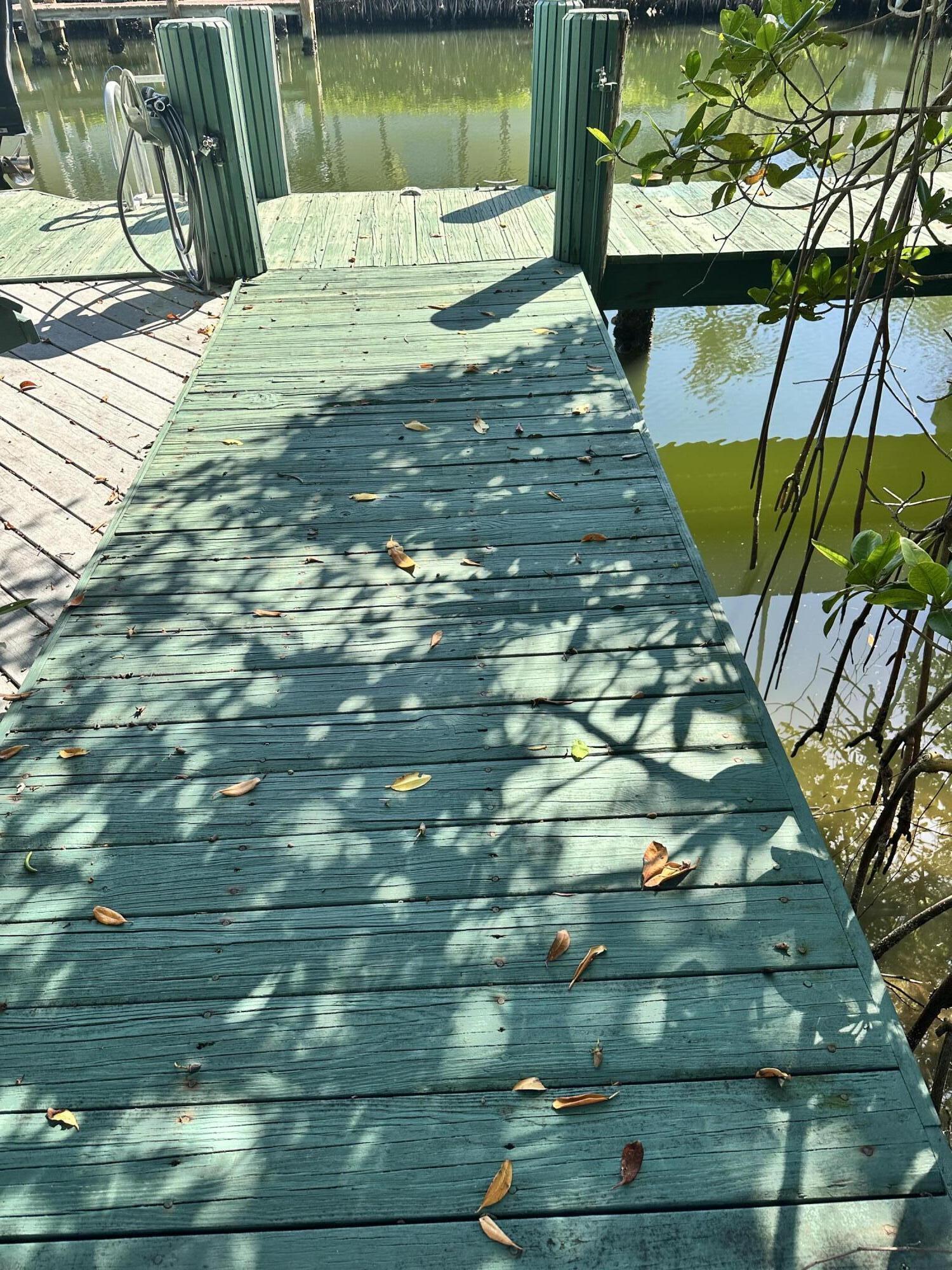 TARPON ISLAND CLUB III - Residential Lease