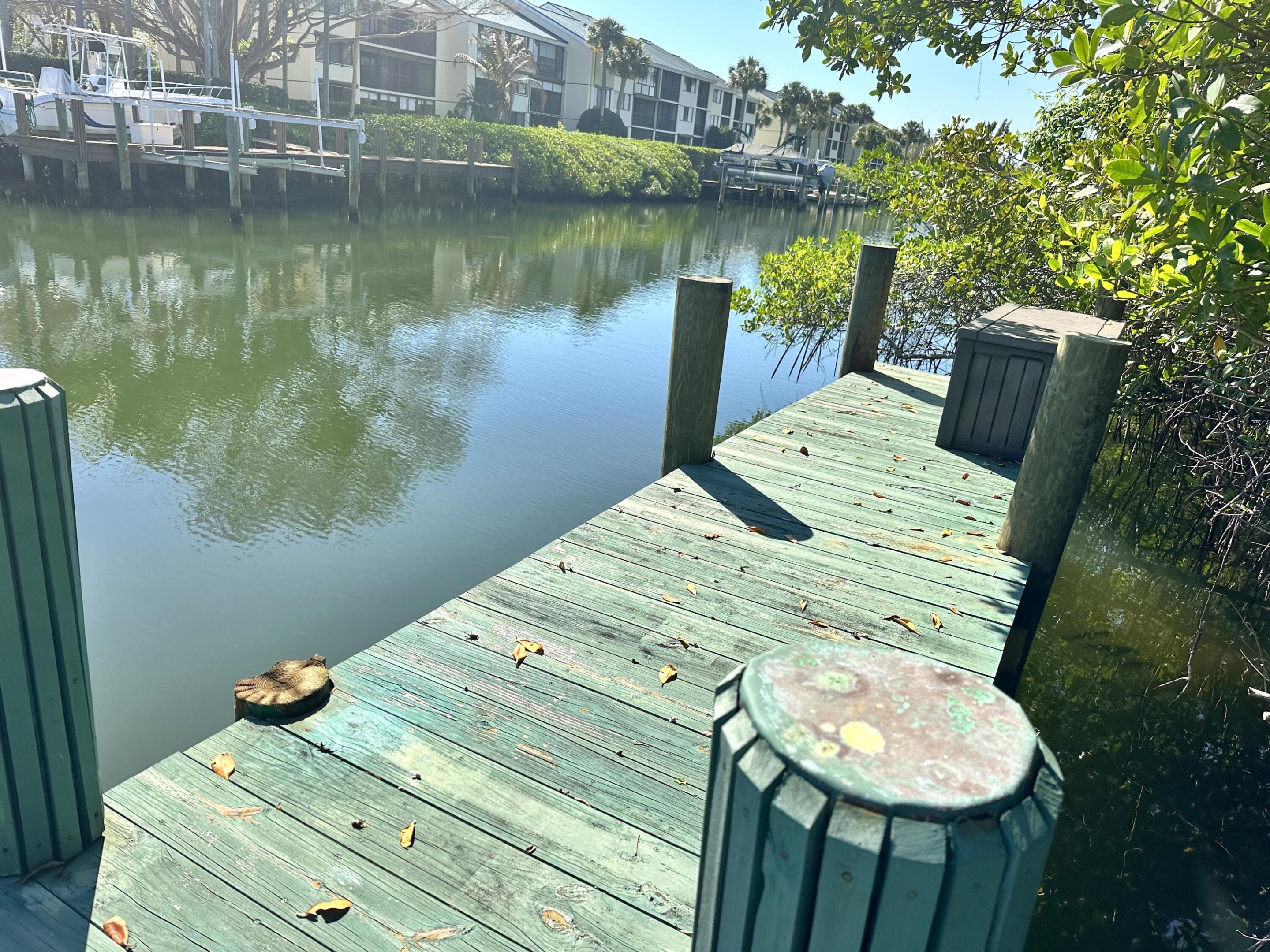 TARPON ISLAND CLUB III - Residential Lease