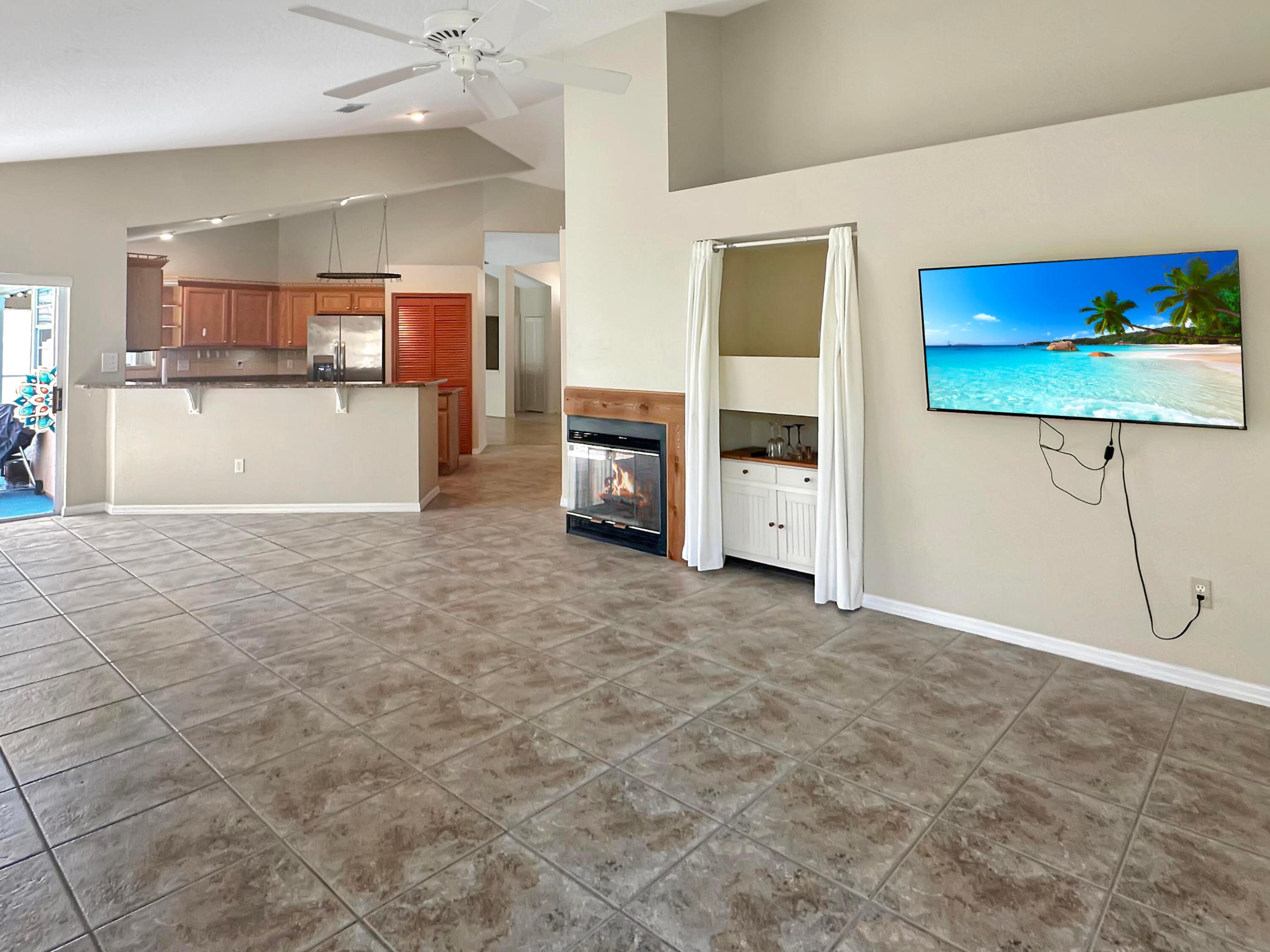 TARPON ISLAND CLUB III - Residential Lease