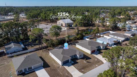 Photo of 1254 HEITZMAN Avenue SW, Palm Bay, FL 32908 (MLS # B26054492)