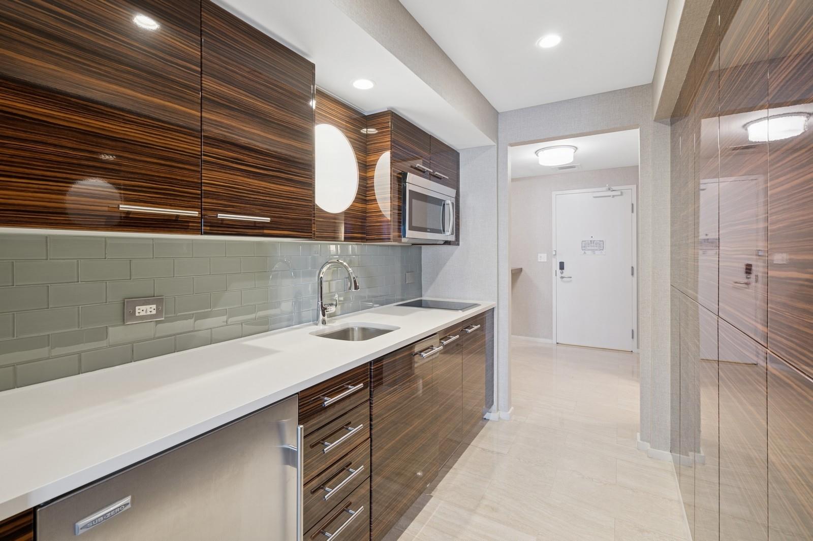 OCEAN RESORT RESIDENCES - Residential