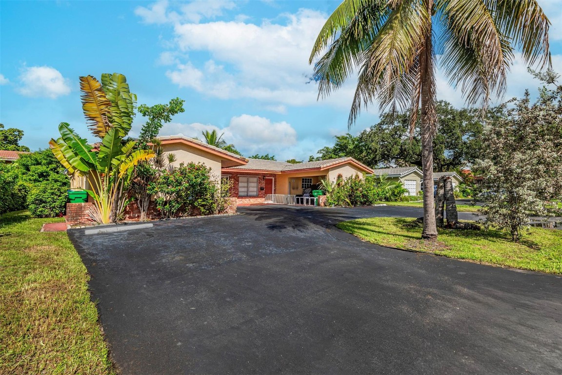 CORAL SPRINGS - Residential Income