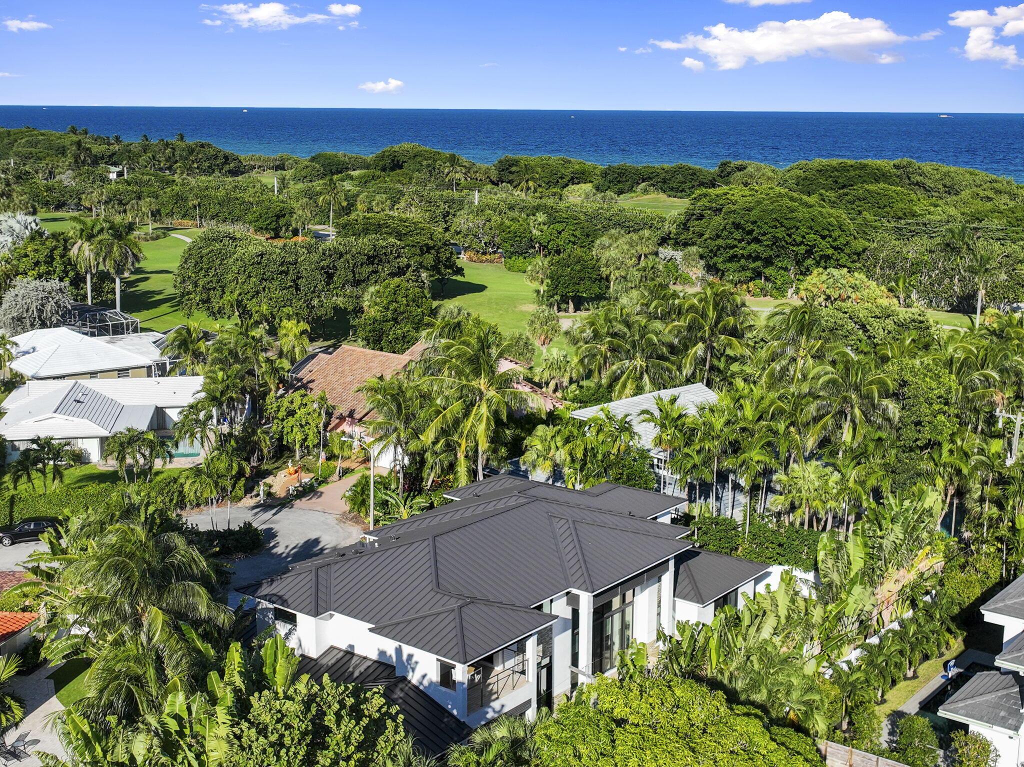 SUN & SURF CLUB COMM - Residential