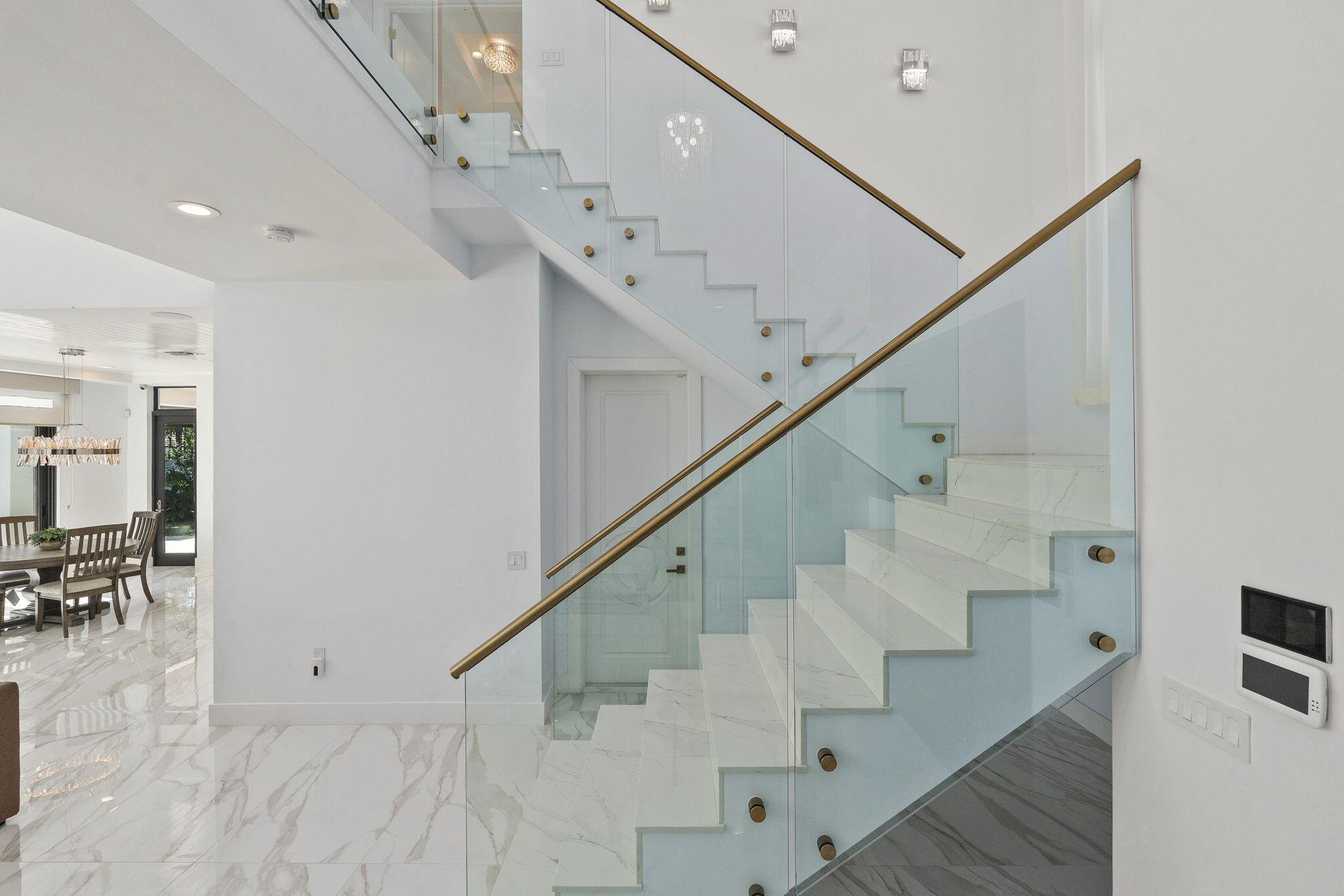 SUN & SURF CLUB COMM - Residential