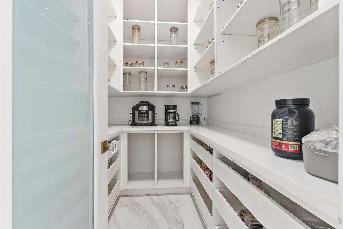 SUN & SURF CLUB COMM - Residential