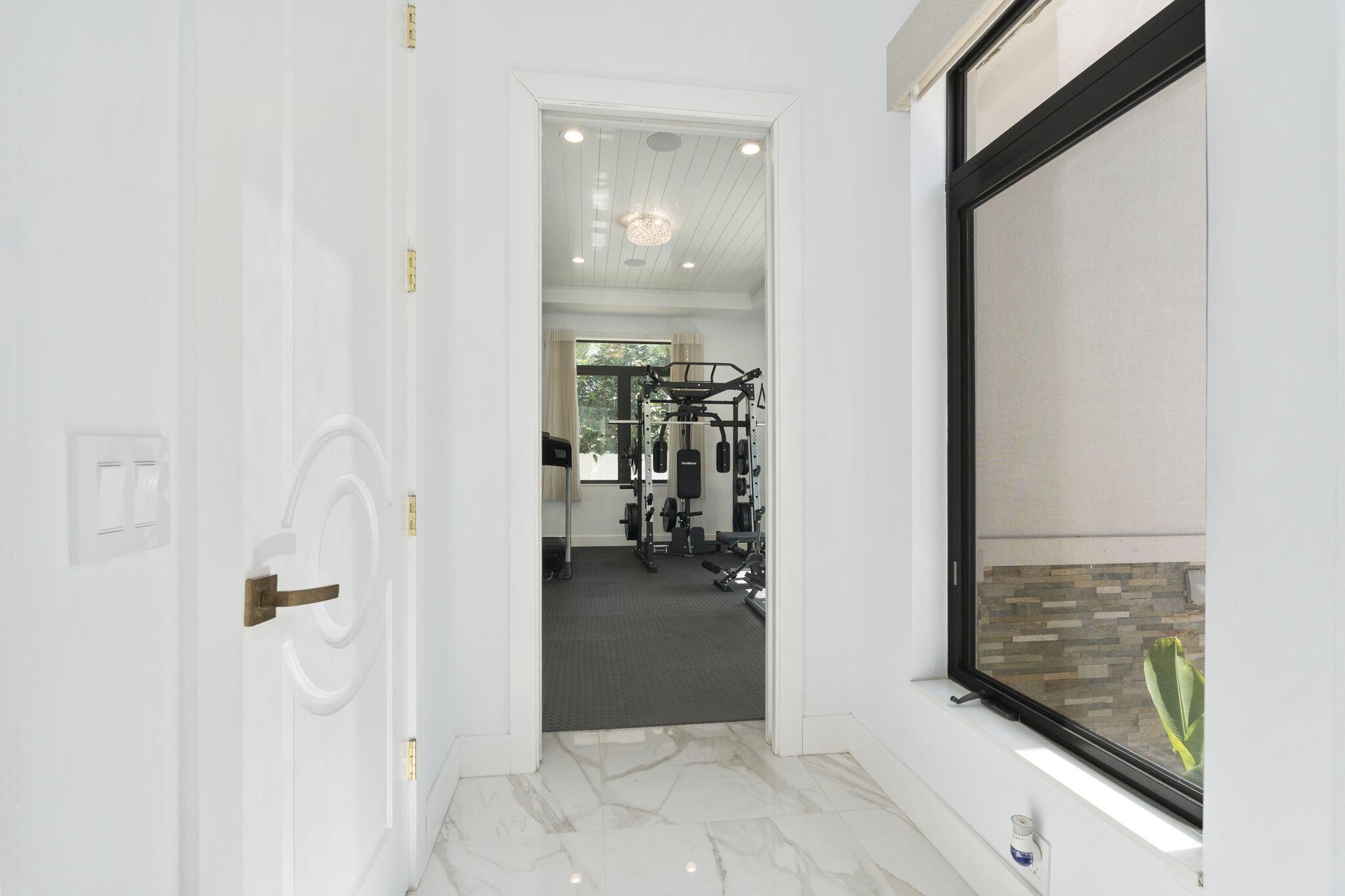 SUN & SURF CLUB COMM - Residential