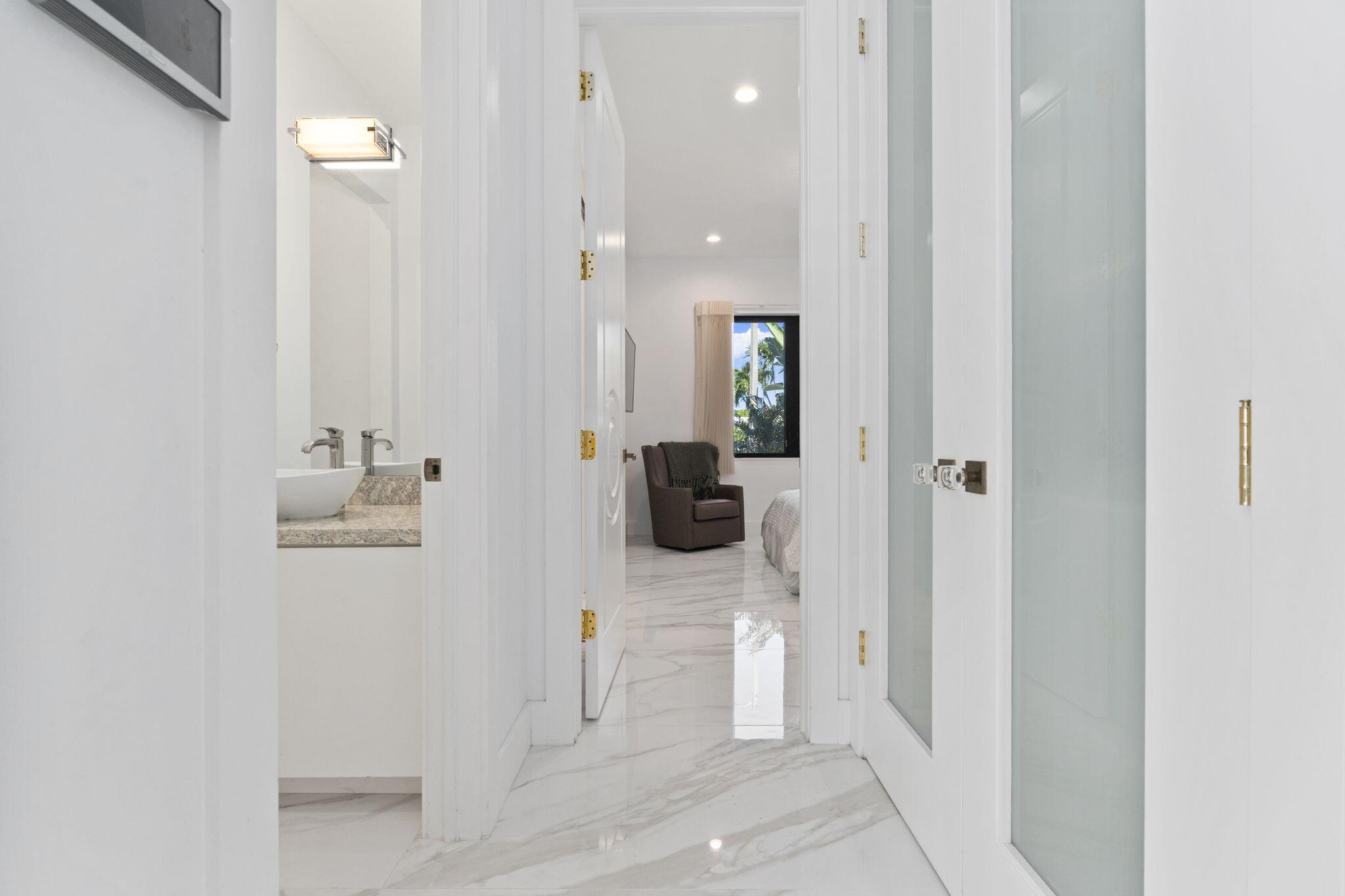 SUN & SURF CLUB COMM - Residential