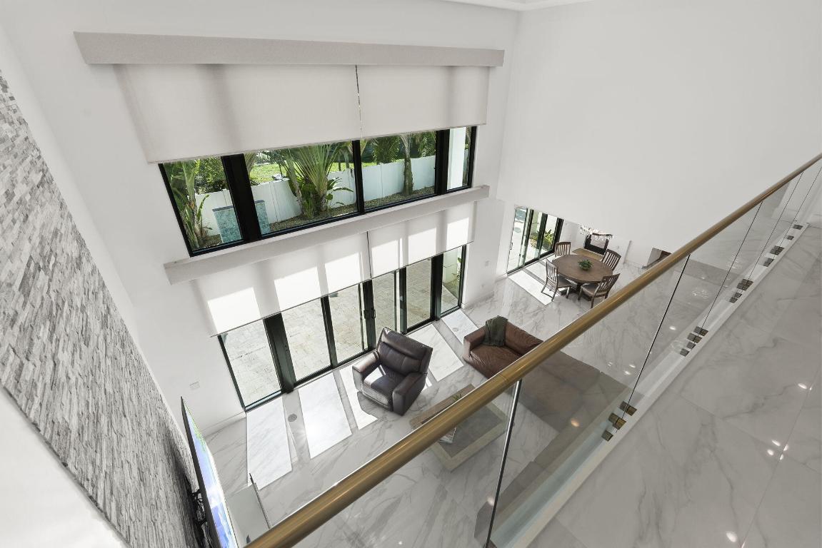 SUN & SURF CLUB COMM - Residential