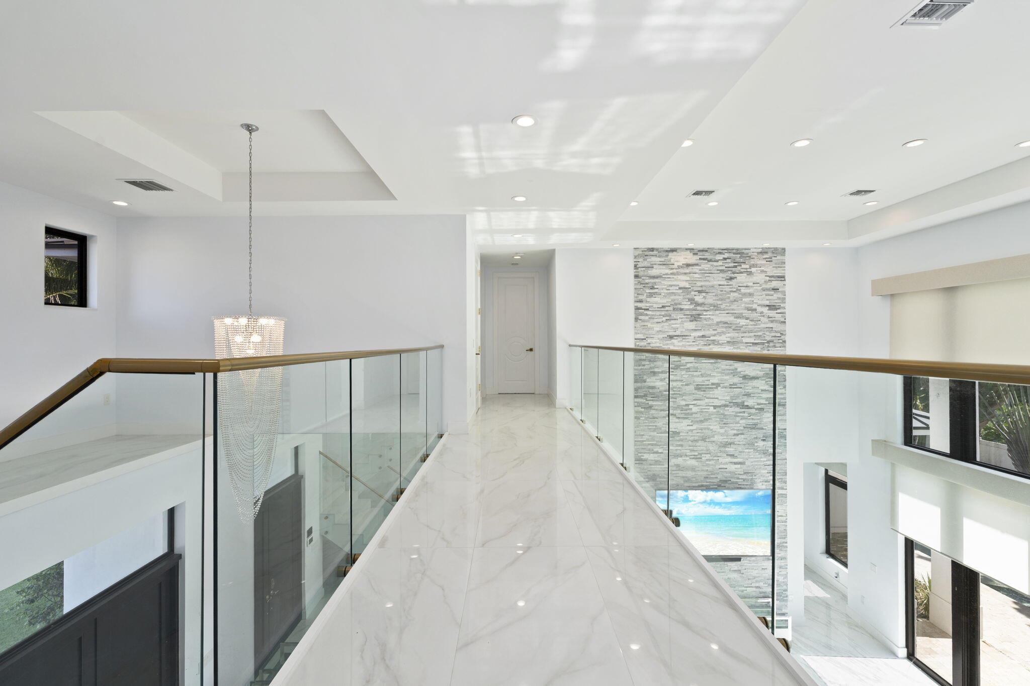 SUN & SURF CLUB COMM - Residential