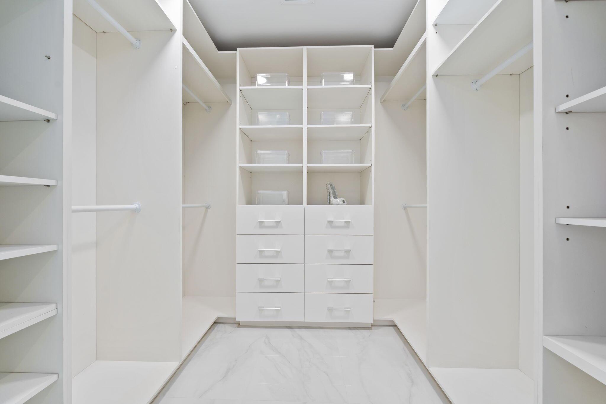 SUN & SURF CLUB COMM - Residential