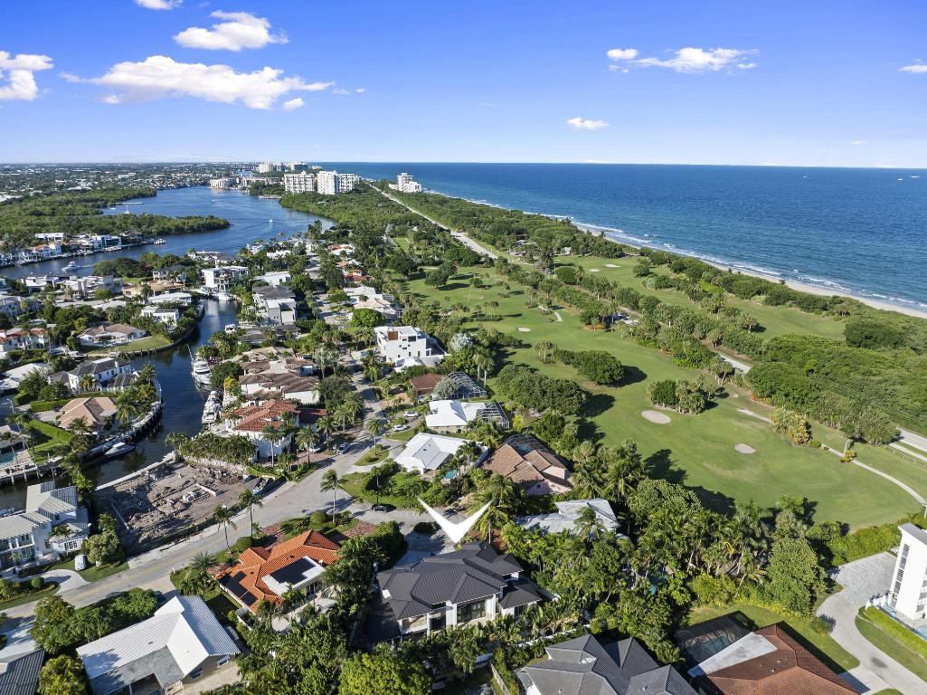 SUN & SURF CLUB COMM - Residential