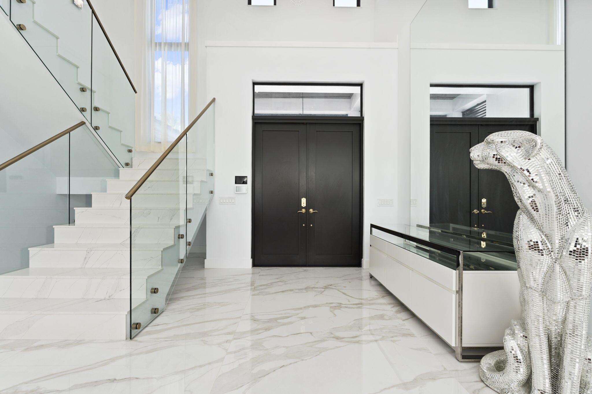 SUN & SURF CLUB COMM - Residential