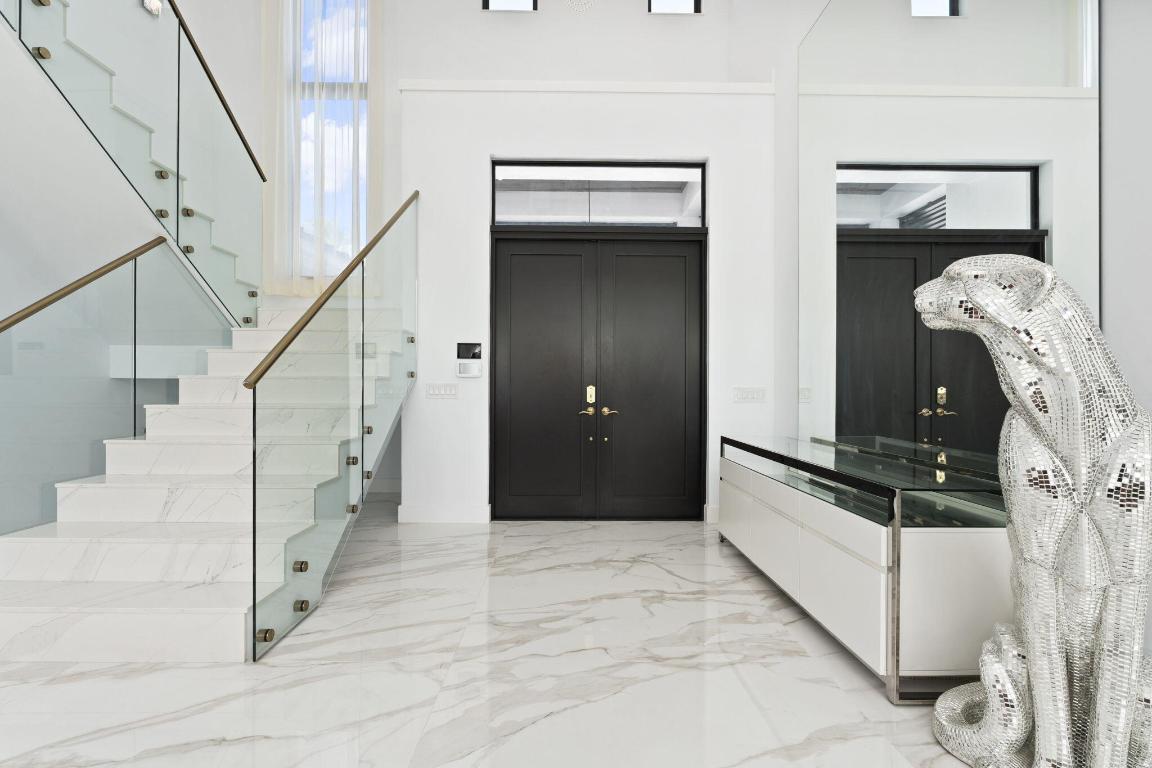 SUN & SURF CLUB COMM - Residential