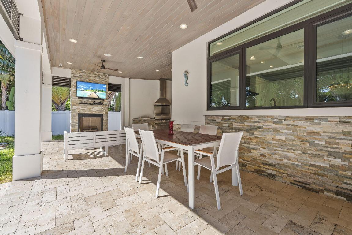 SUN & SURF CLUB COMM - Residential