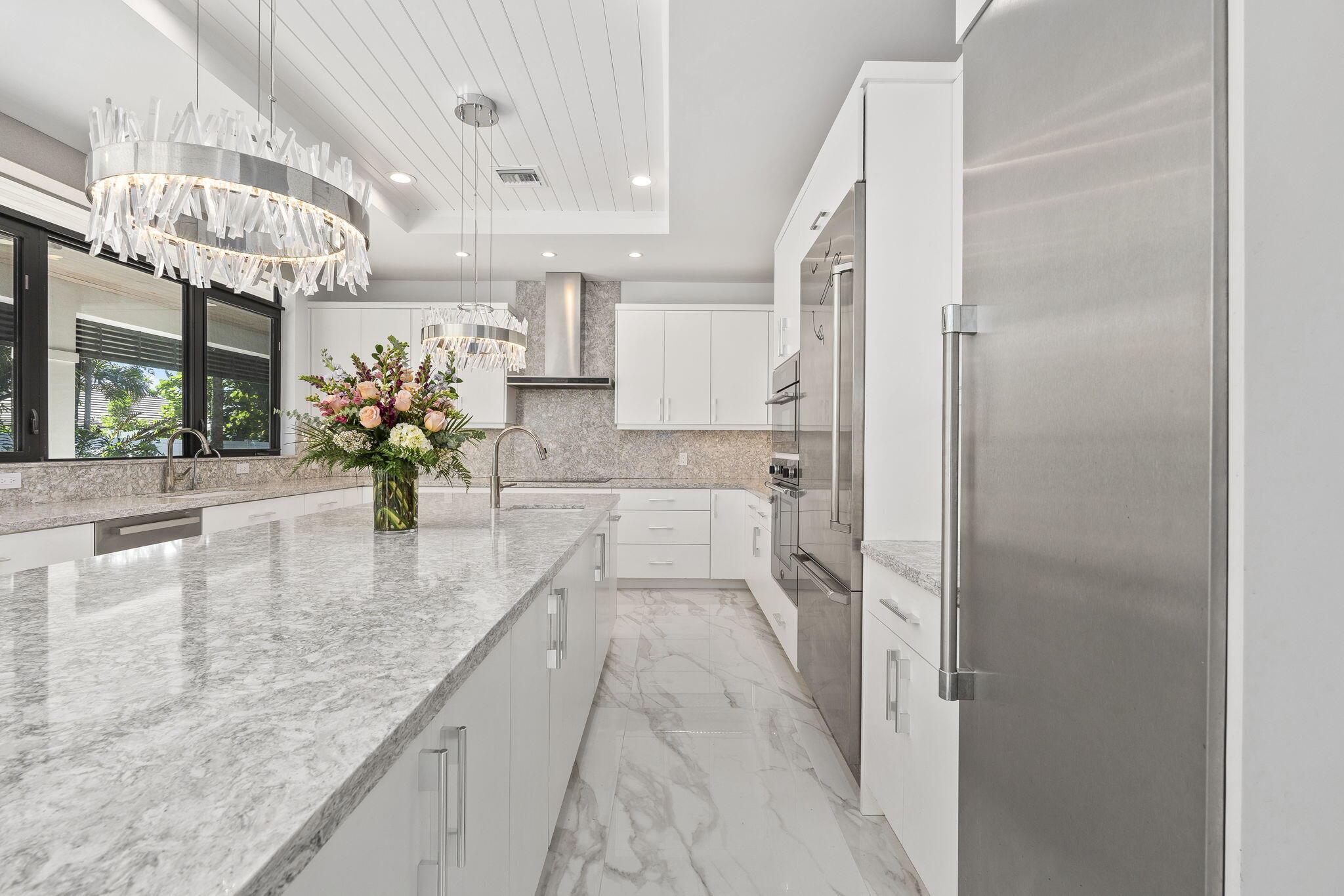 SUN & SURF CLUB COMM - Residential