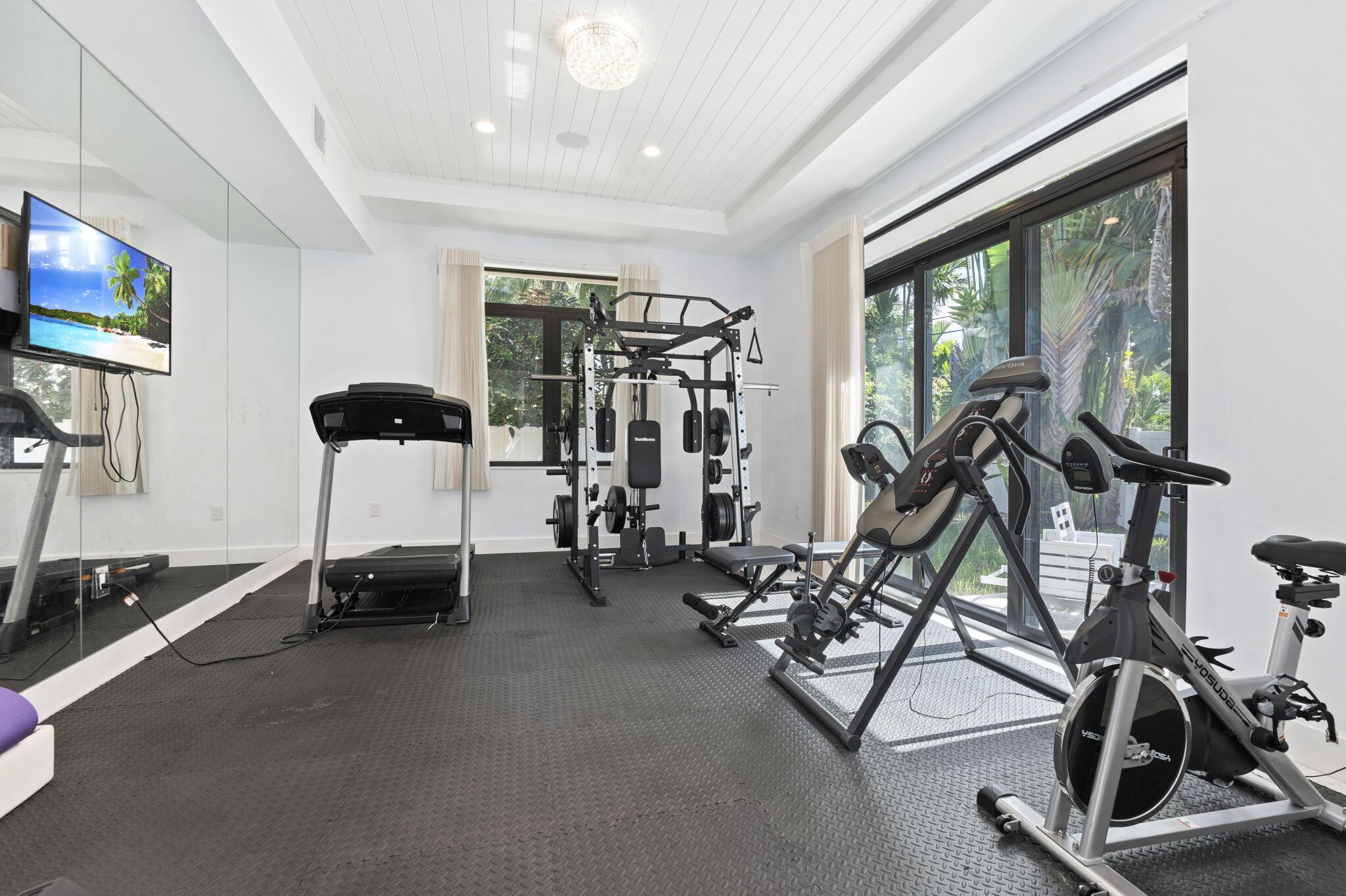 SUN & SURF CLUB COMM - Residential