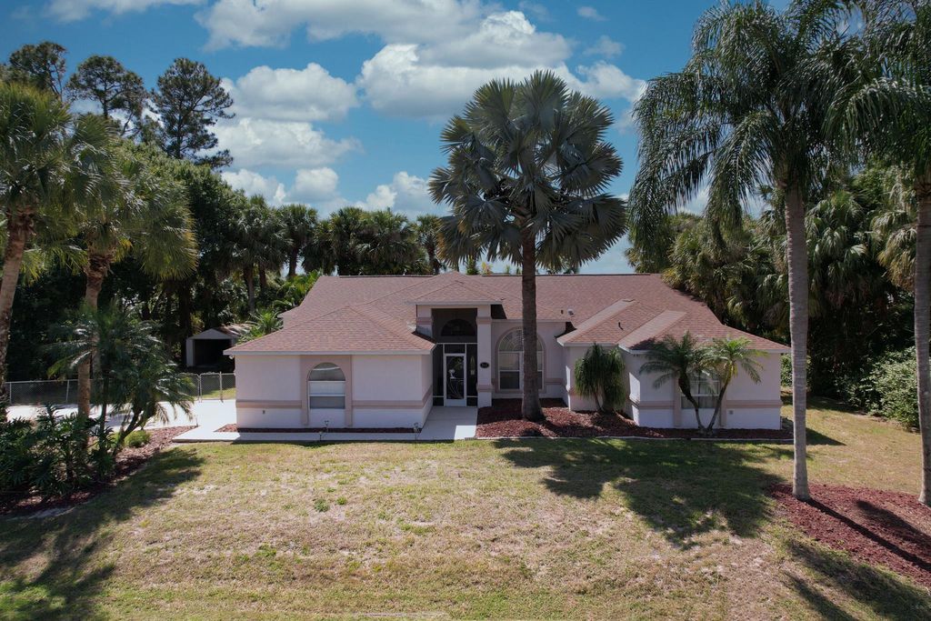 Photo of 2132 SW Madruga Street, Port Saint Lucie, FL 34953 (MLS # R11081480)